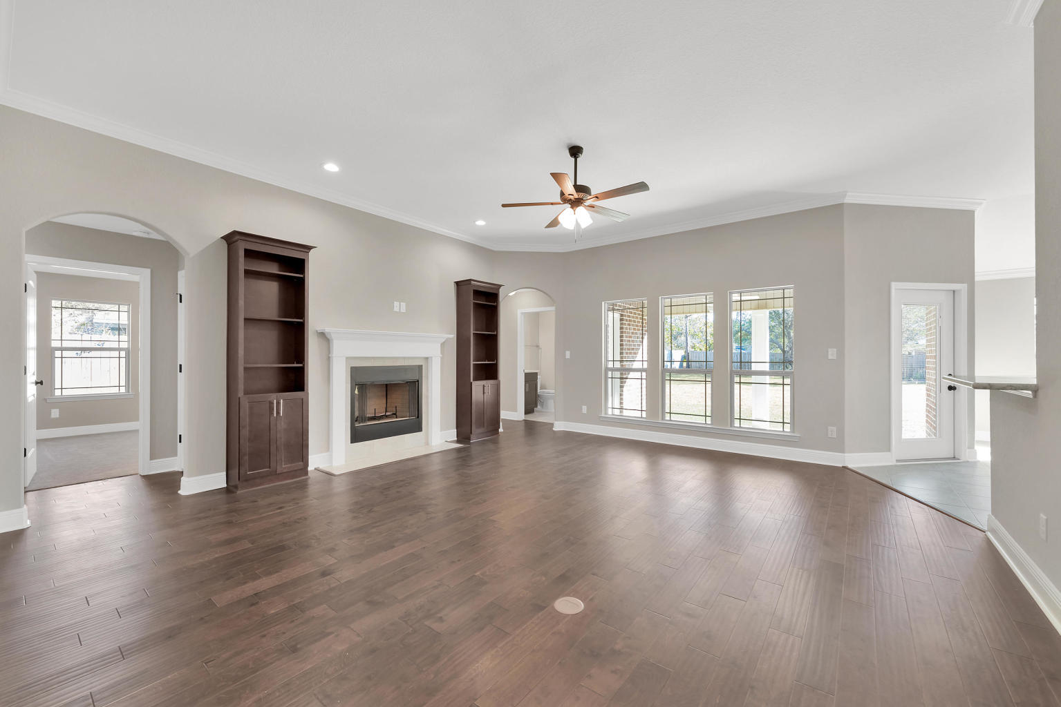 HOLLEY BY THE SEA - Residential