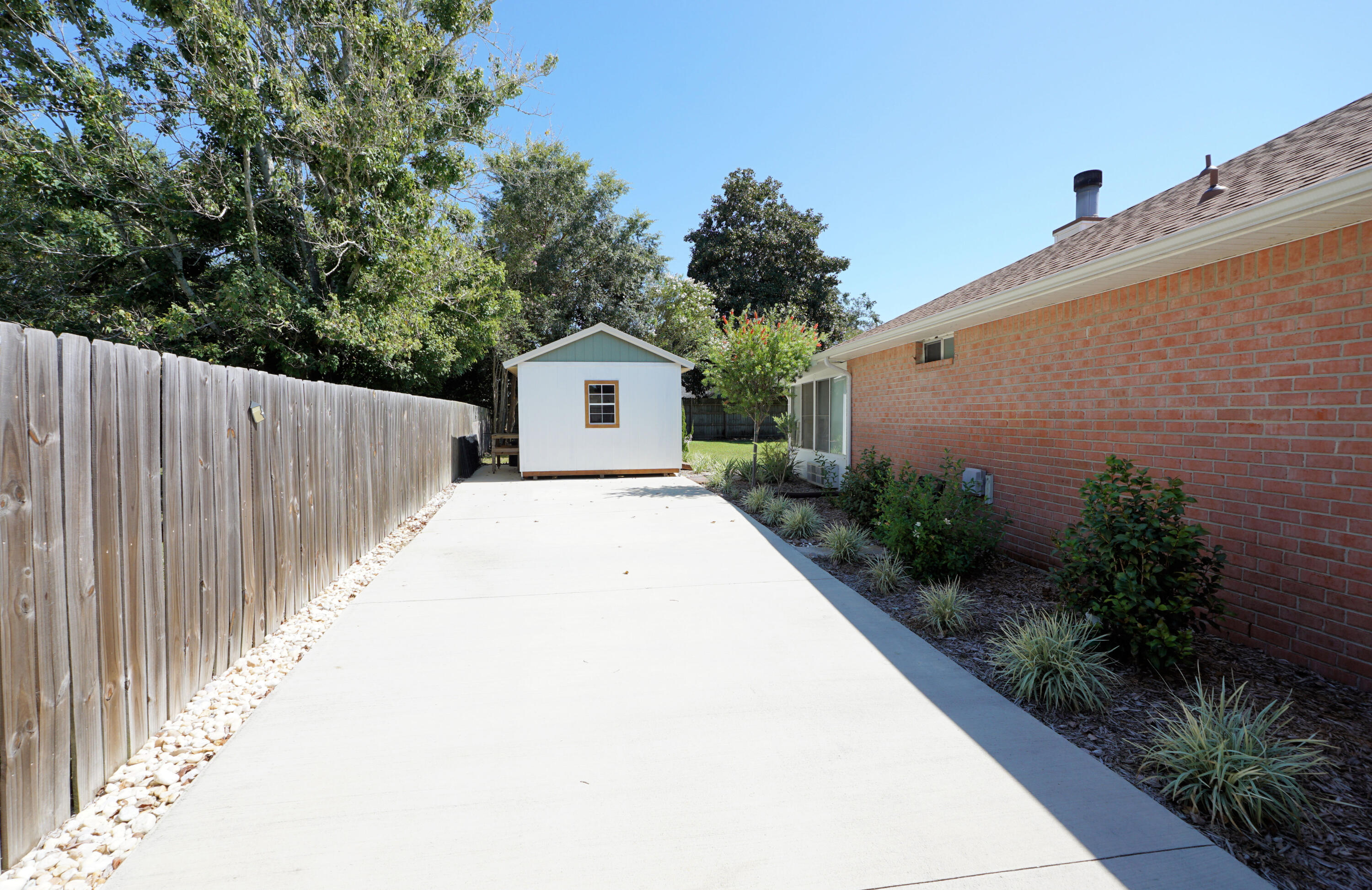 RAINTREE ESTATES - Residential