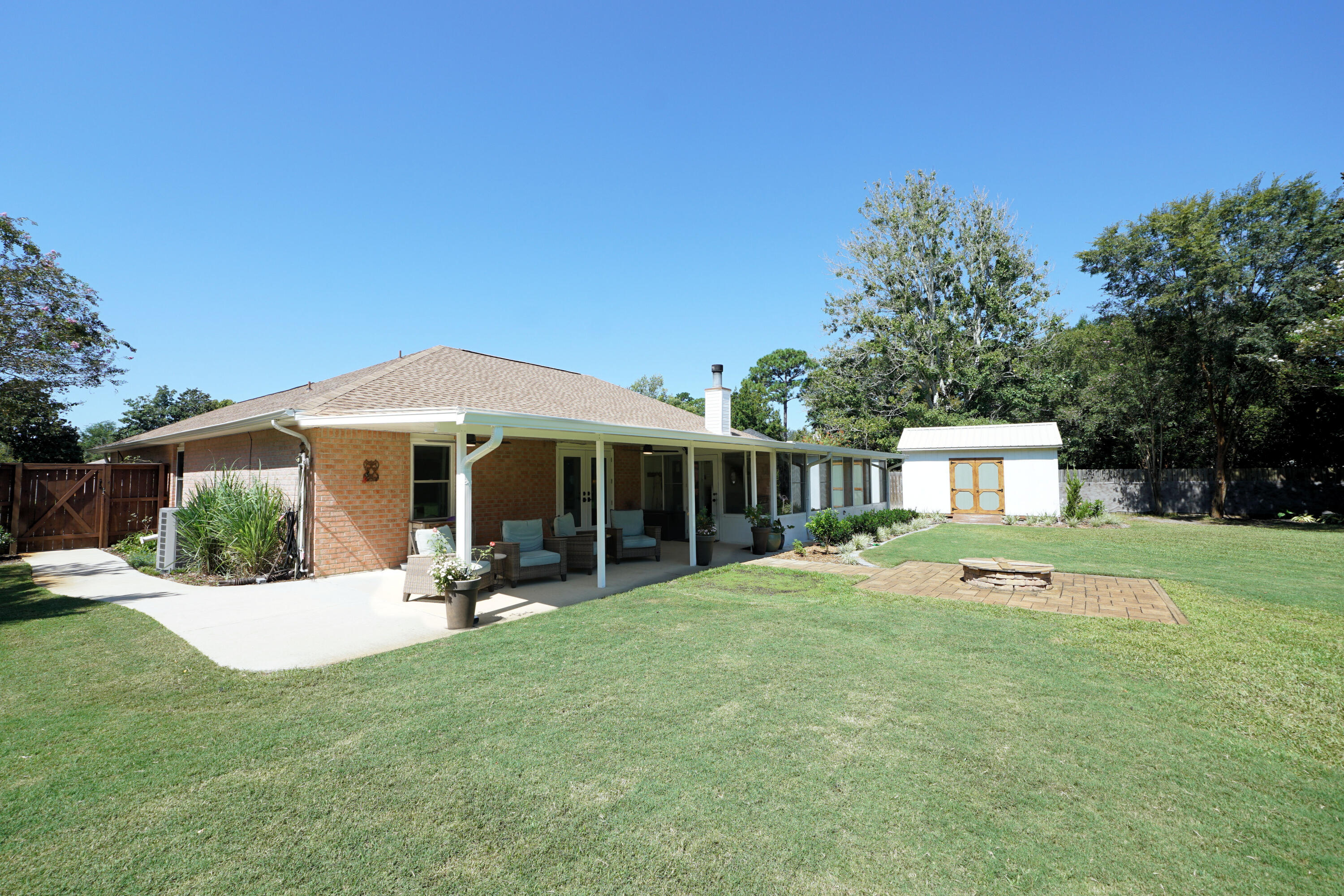 RAINTREE ESTATES - Residential