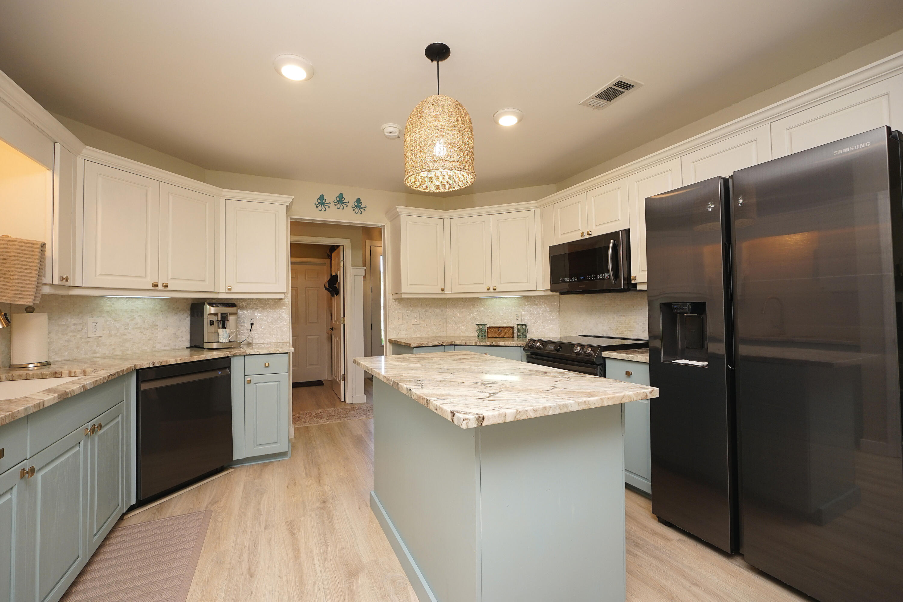 RAINTREE ESTATES - Residential