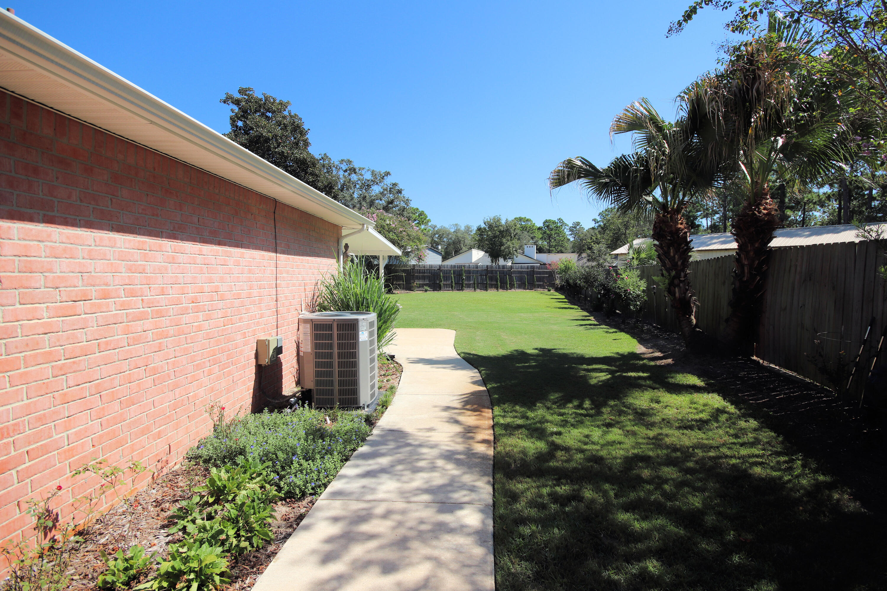 RAINTREE ESTATES - Residential