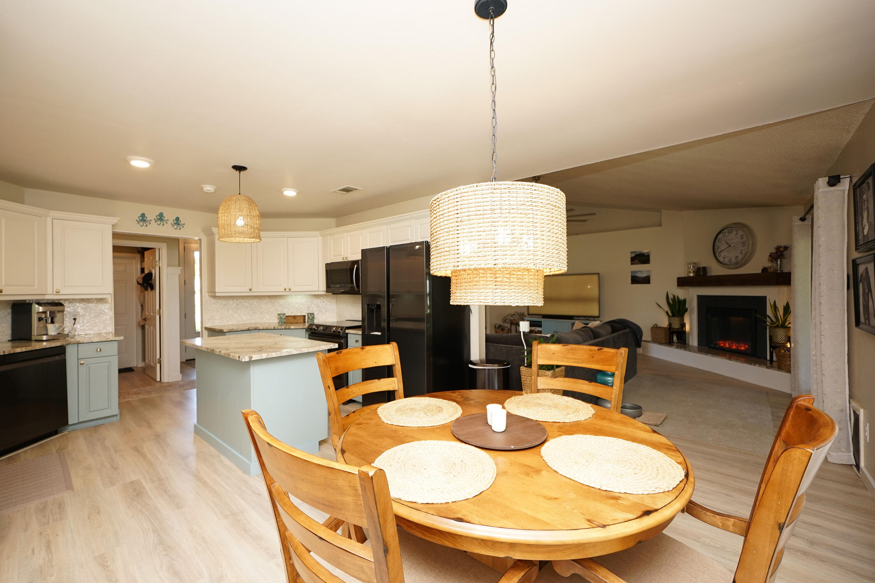 RAINTREE ESTATES - Residential