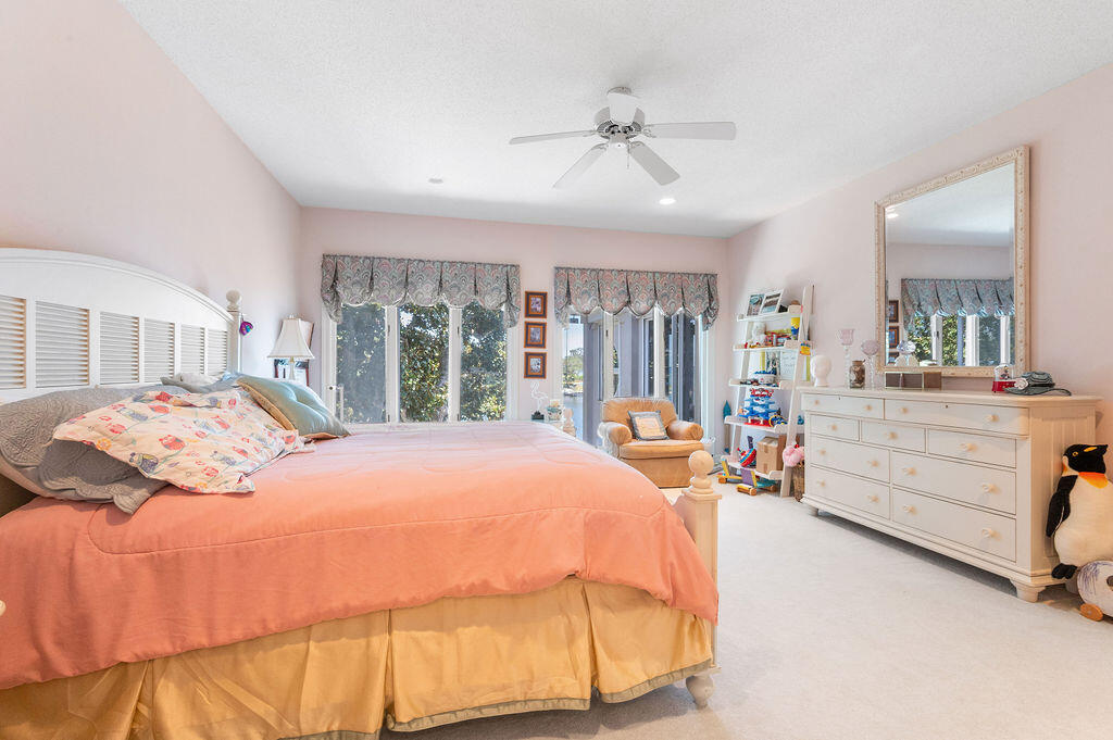 LAKE POINTE - Residential
