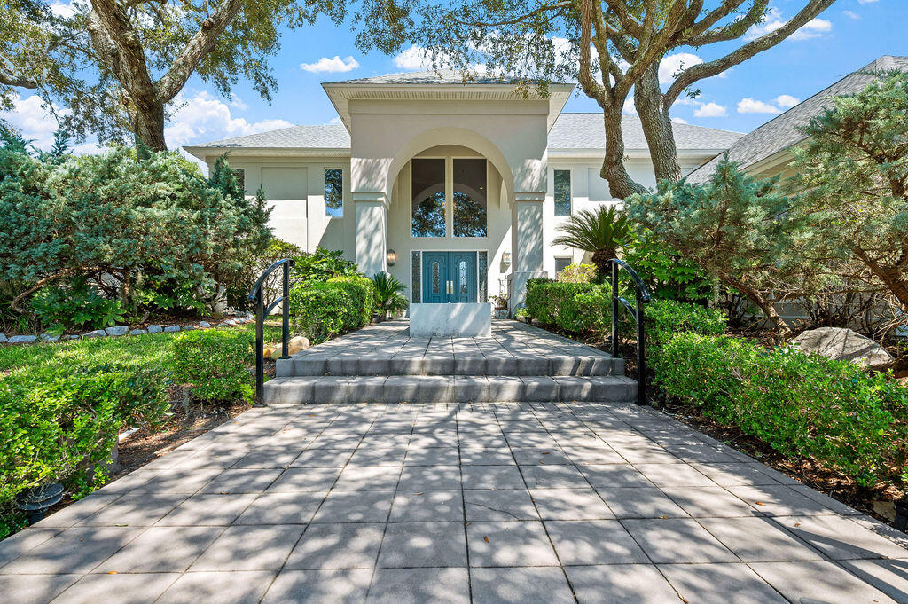 LAKE POINTE - Residential
