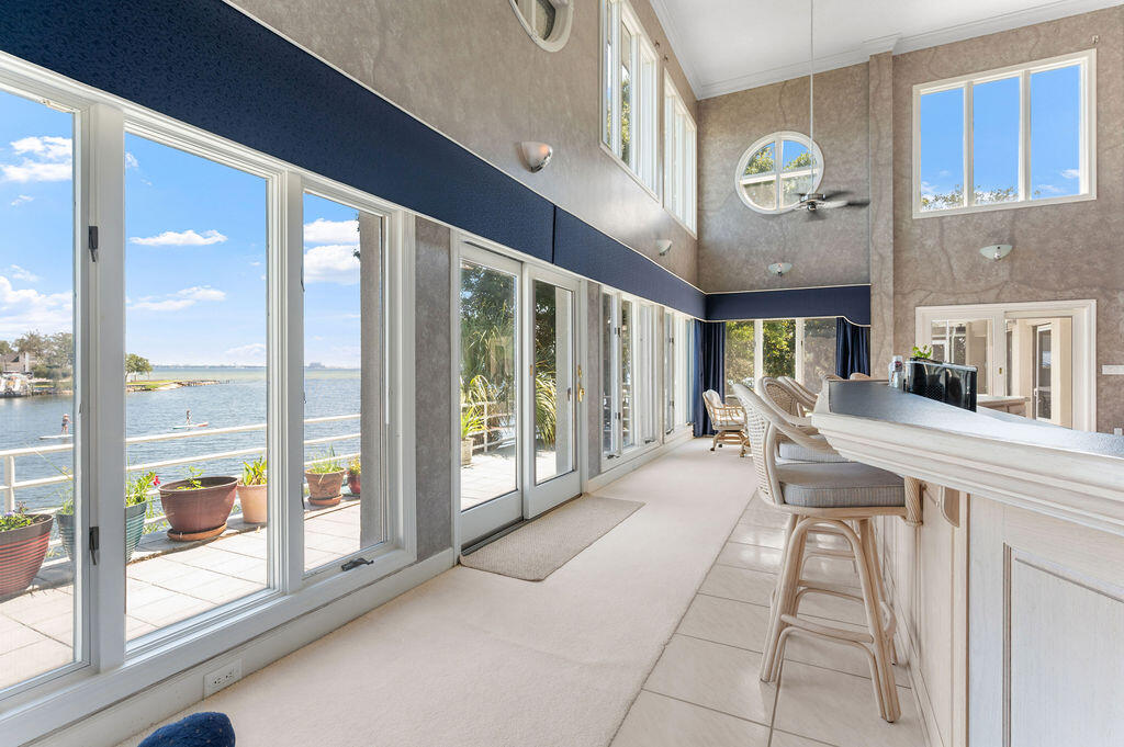 LAKE POINTE - Residential