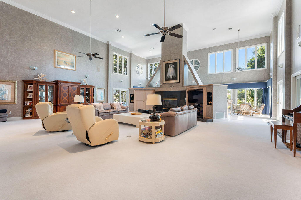 LAKE POINTE - Residential