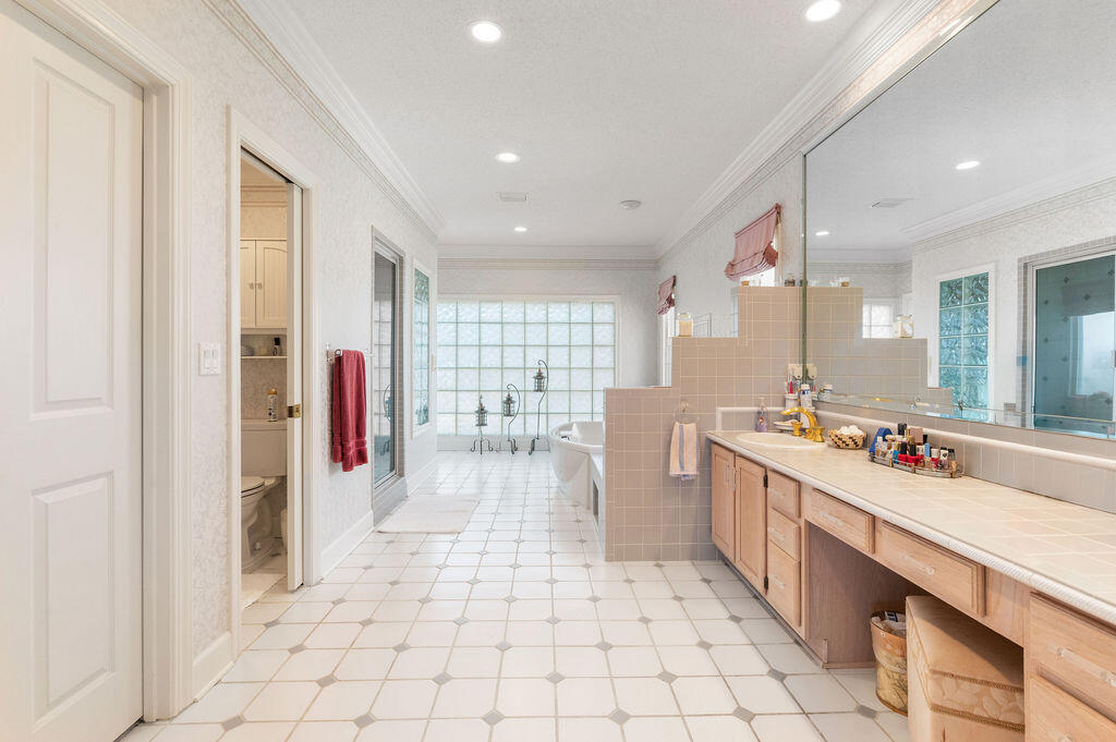 LAKE POINTE - Residential