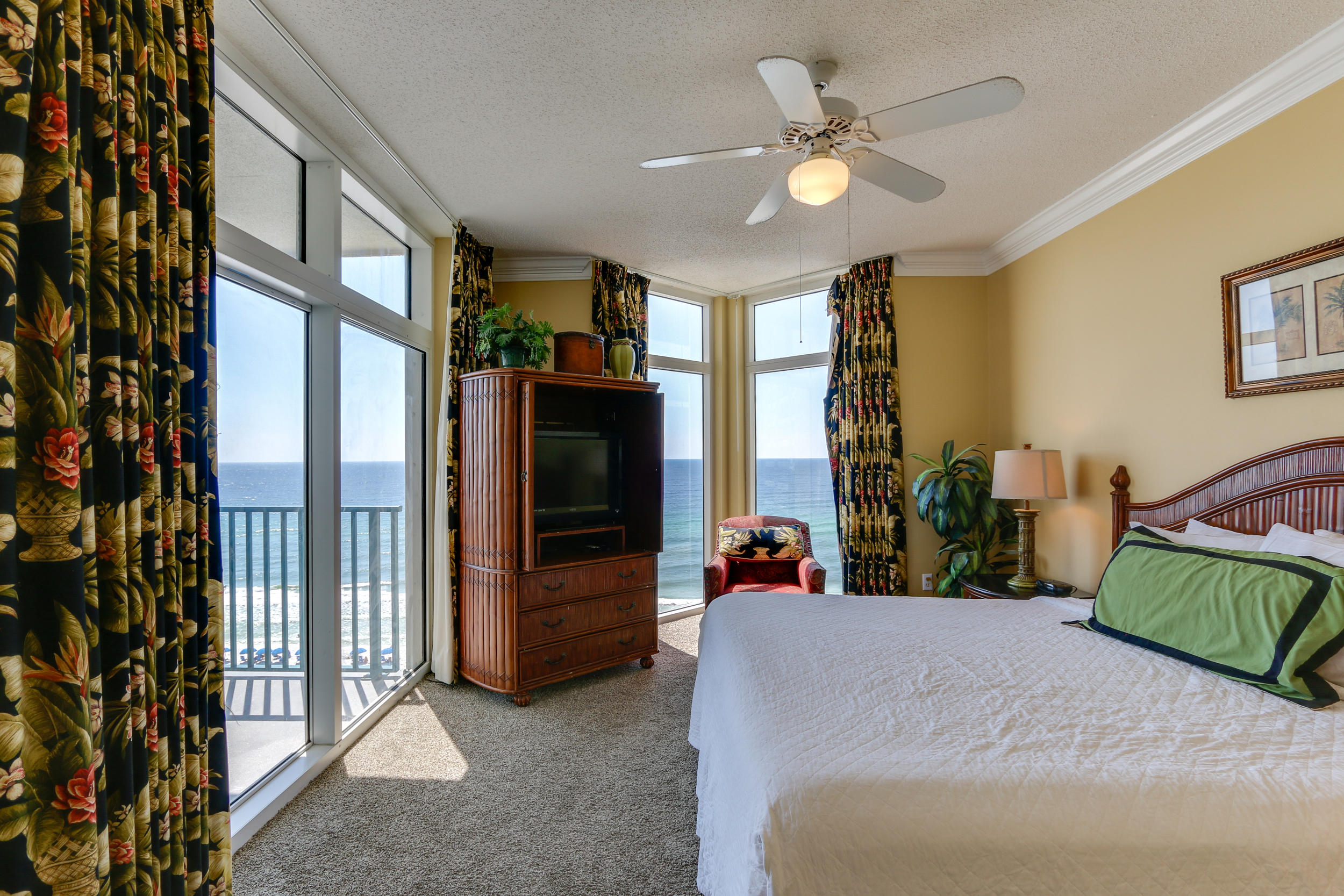 JADE EAST TOWERS CONDO - Residential