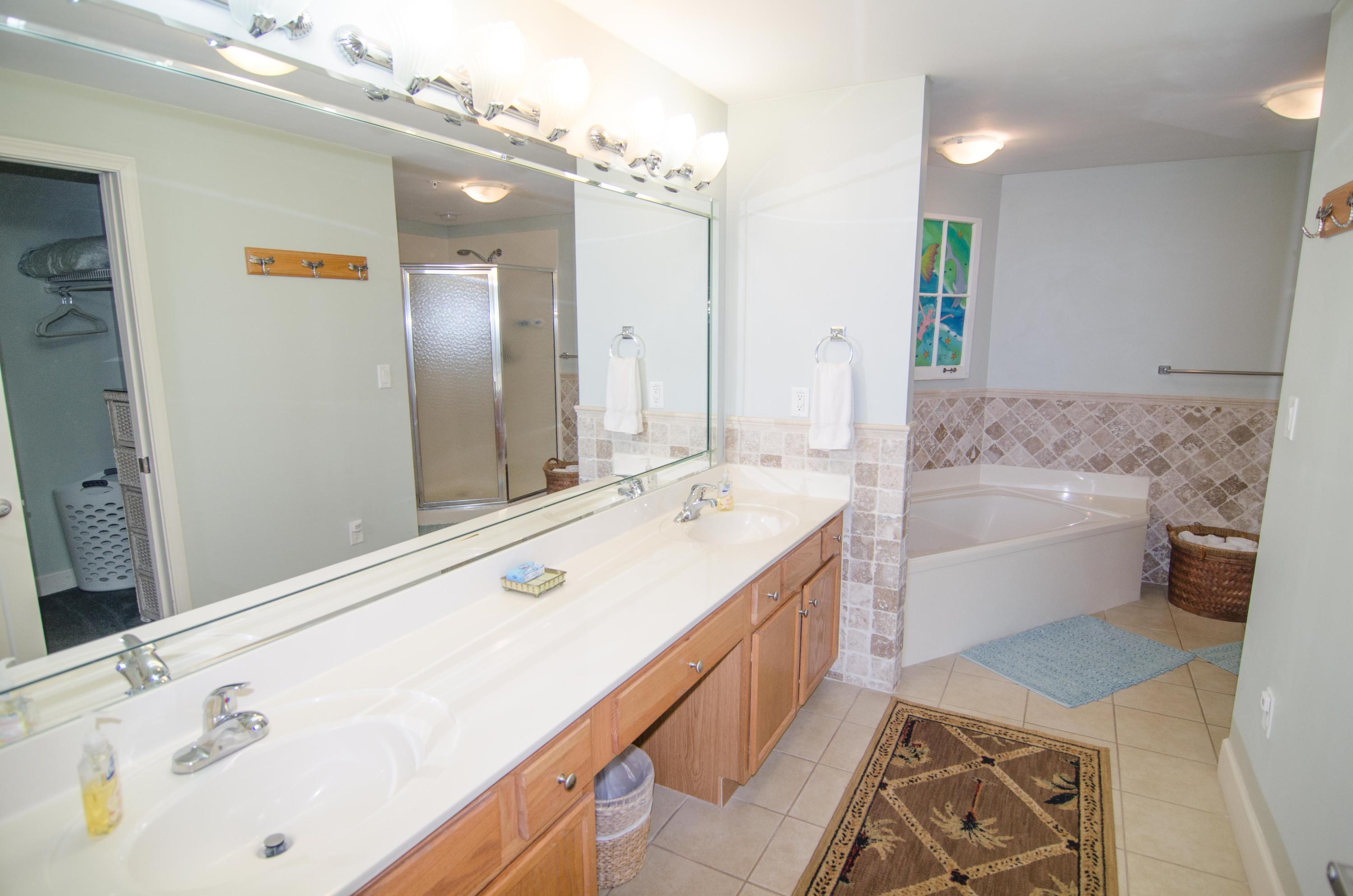 SOUTH BEACH CONDO - Residential