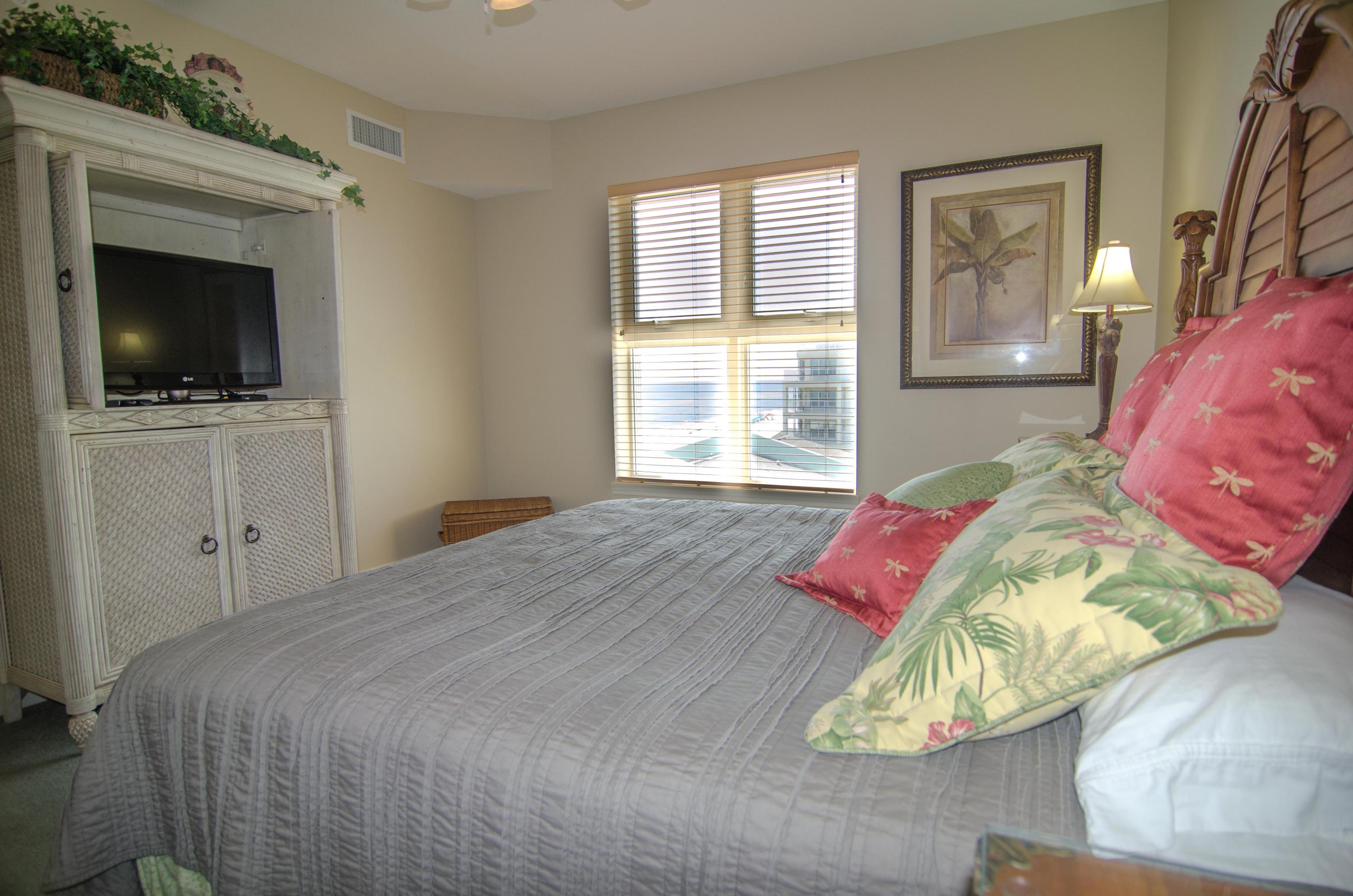 SOUTH BEACH CONDO - Residential