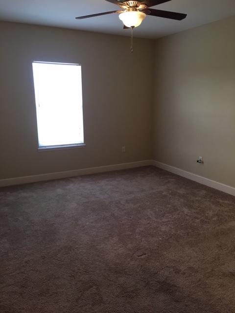 ARBOR LAKE PHASE II - Residential Lease