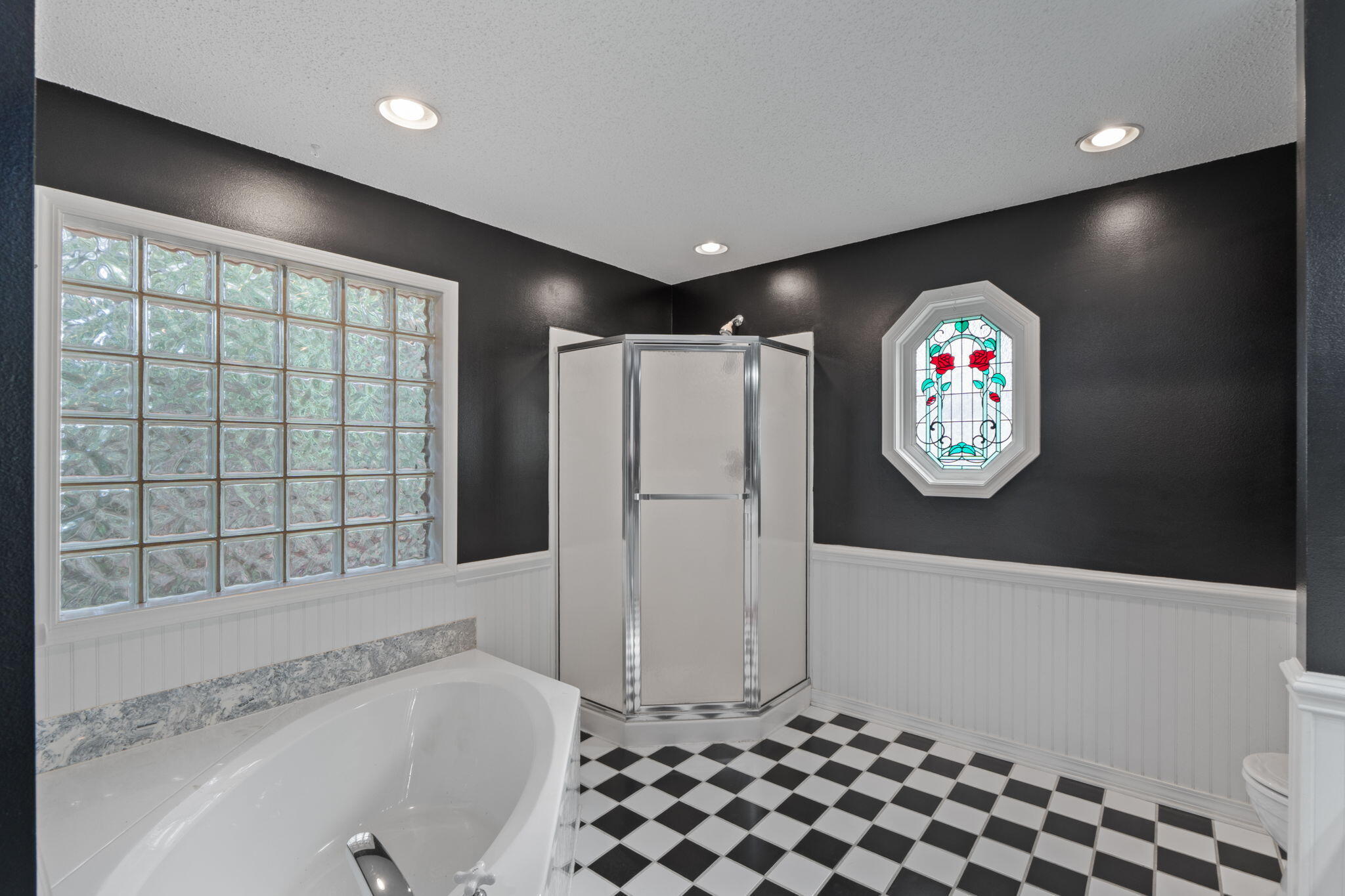 HOLLAND PLACE - Residential