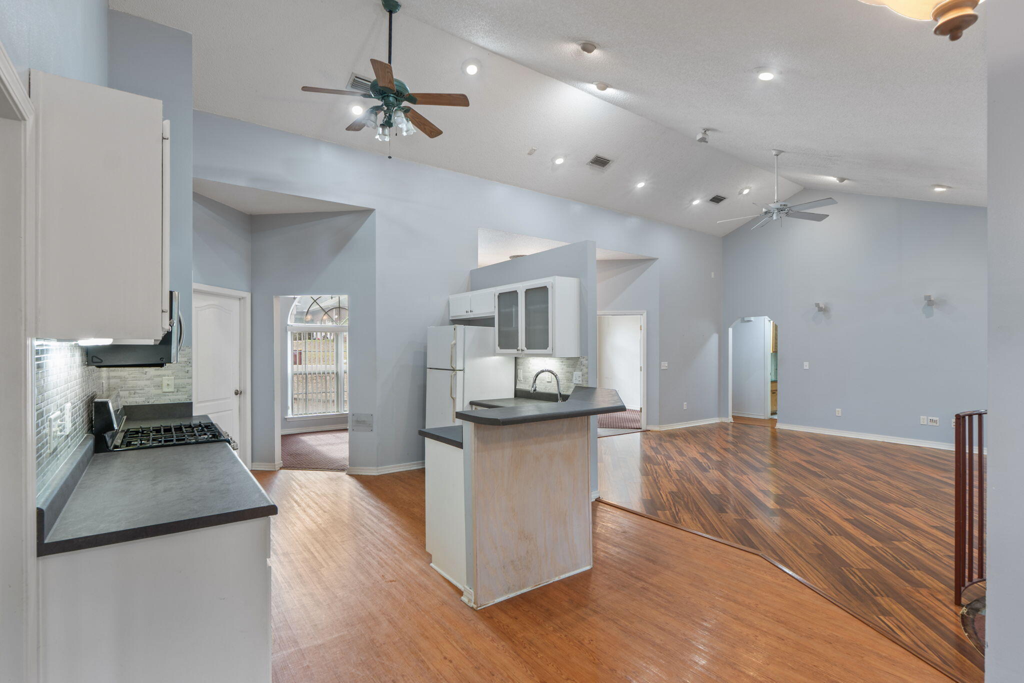 HOLLAND PLACE - Residential