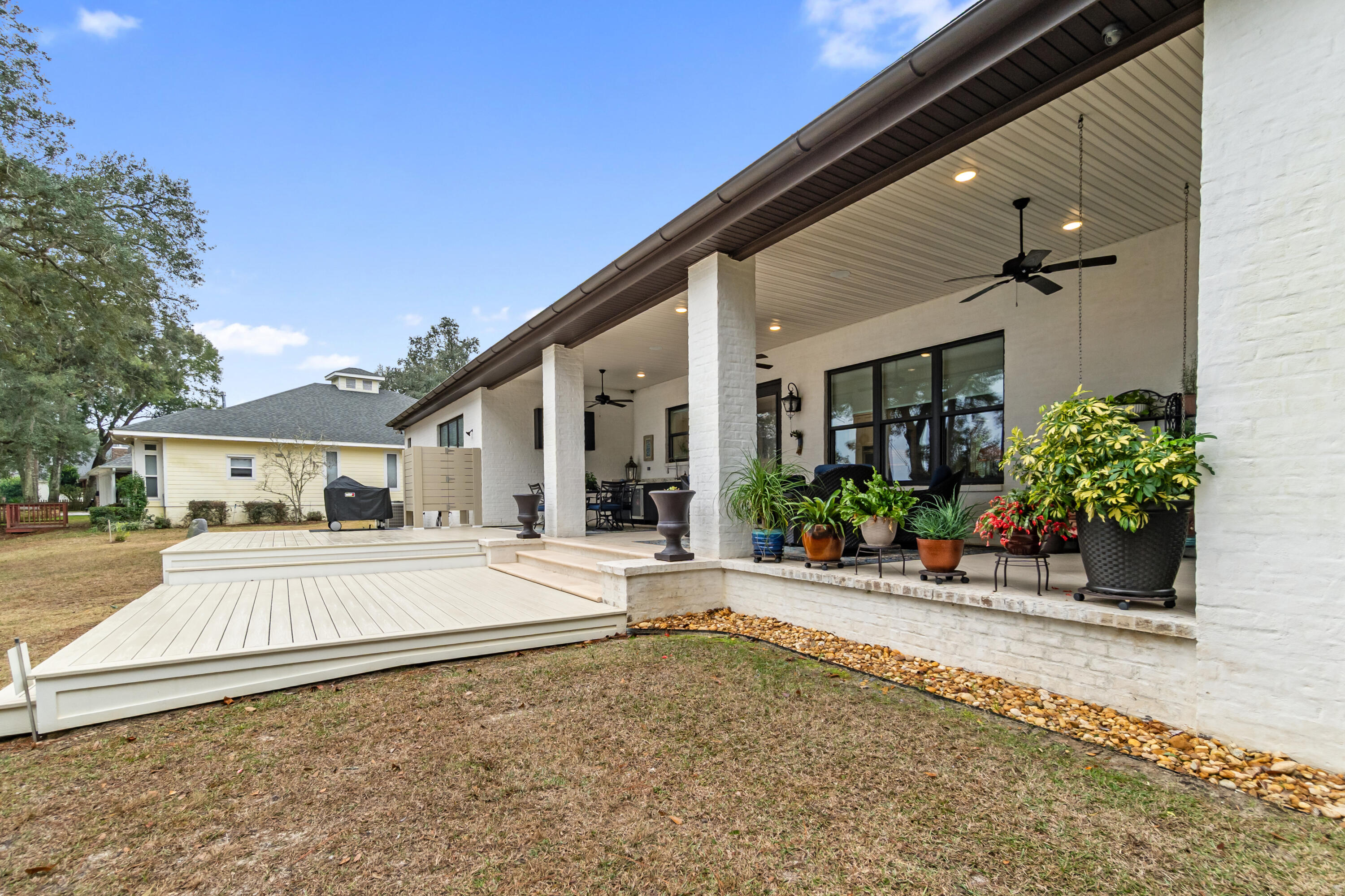 BAY POINTE PLANTATION - Residential