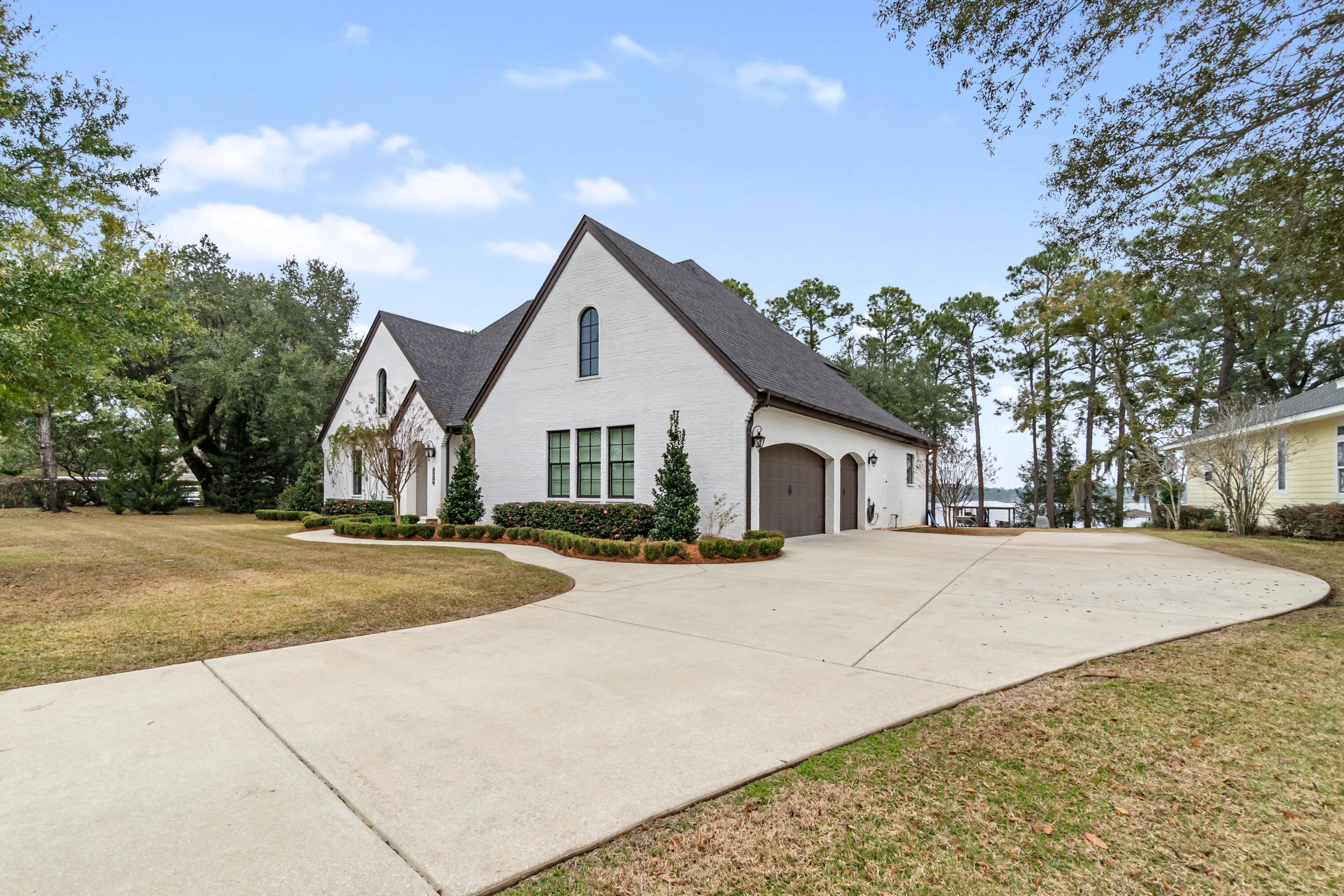 BAY POINTE PLANTATION - Residential