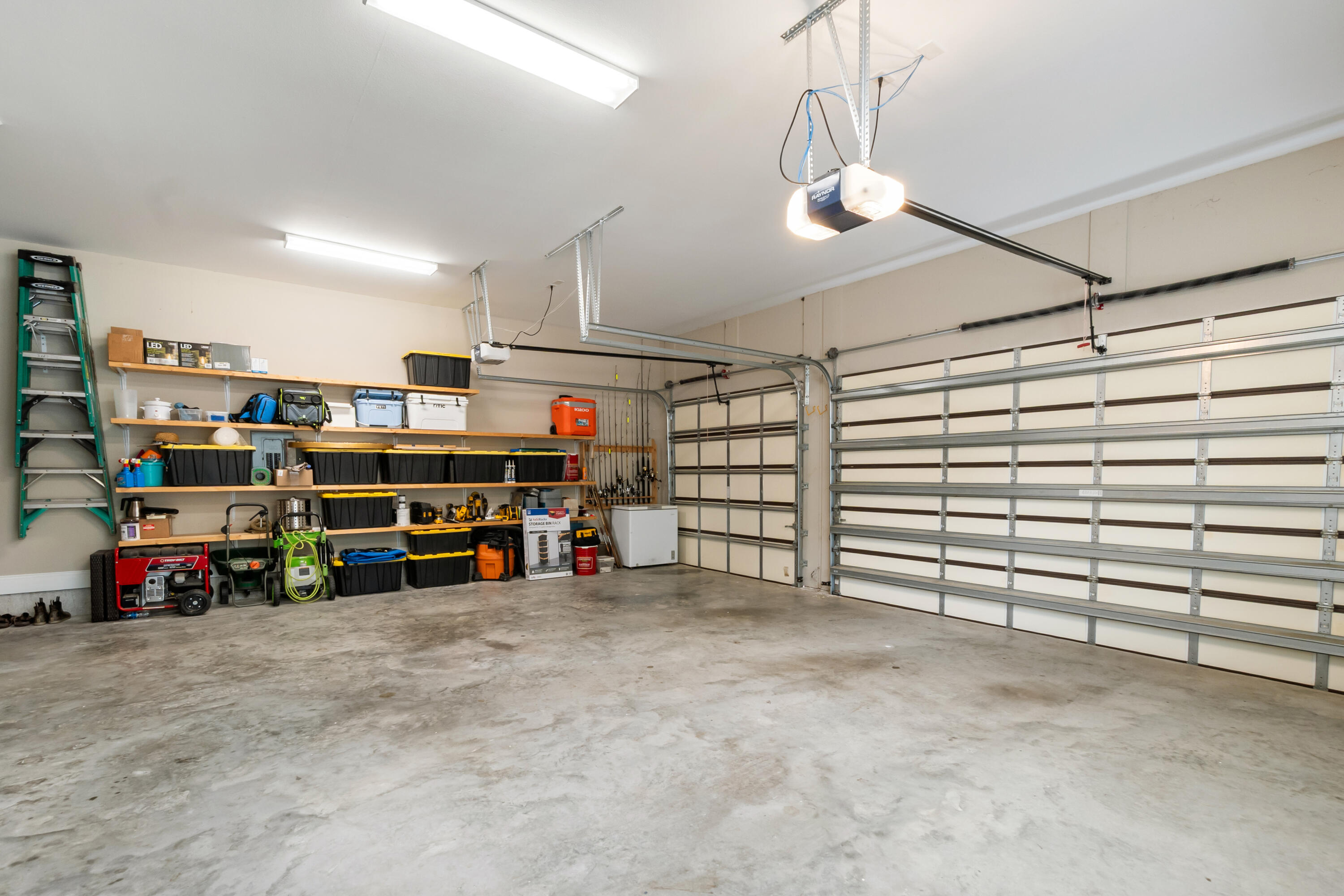 BAY POINTE PLANTATION - Residential