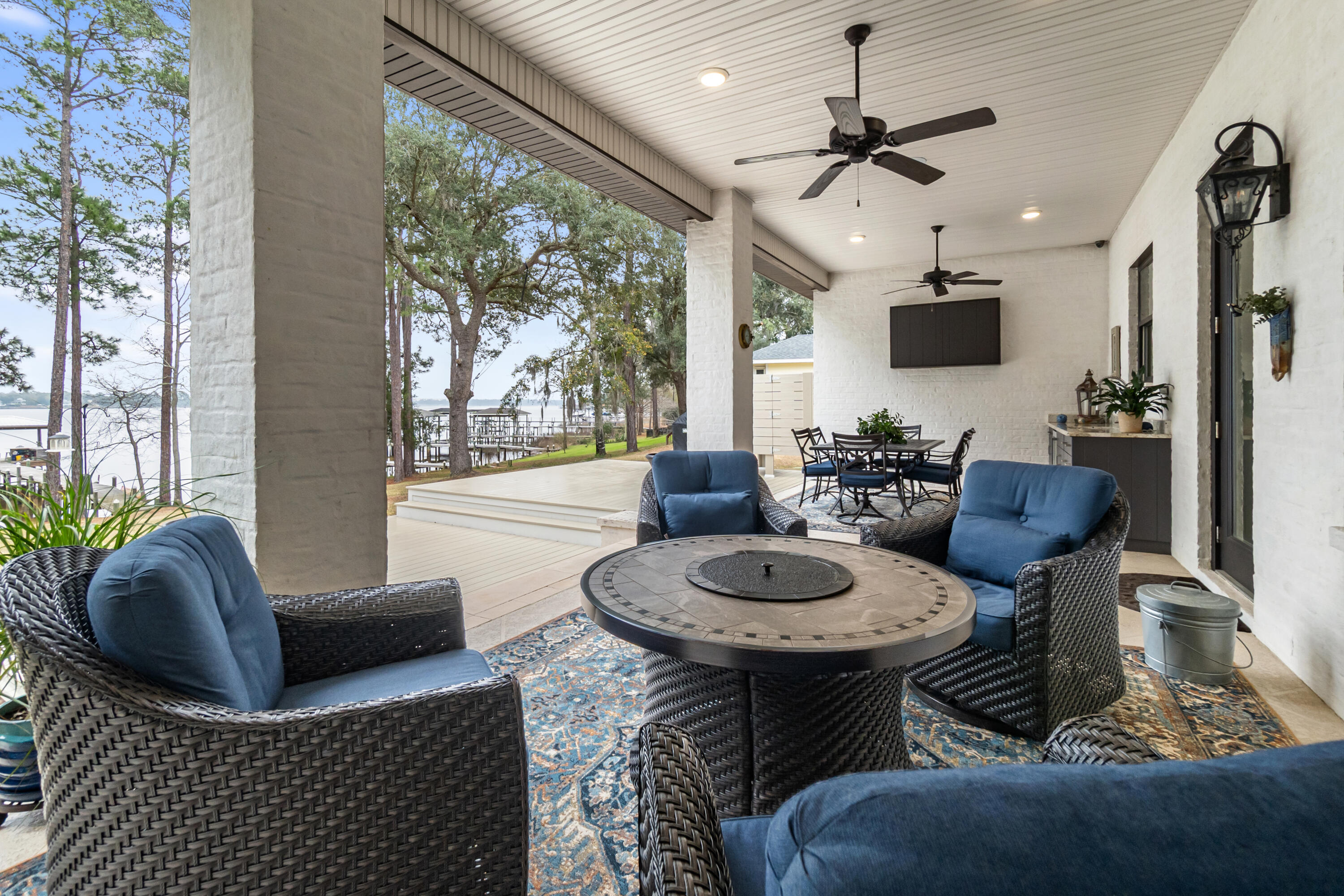 BAY POINTE PLANTATION - Residential