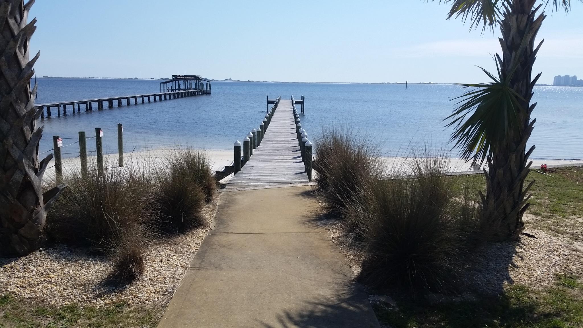 SOUNDSIDE MOORINGS - Residential