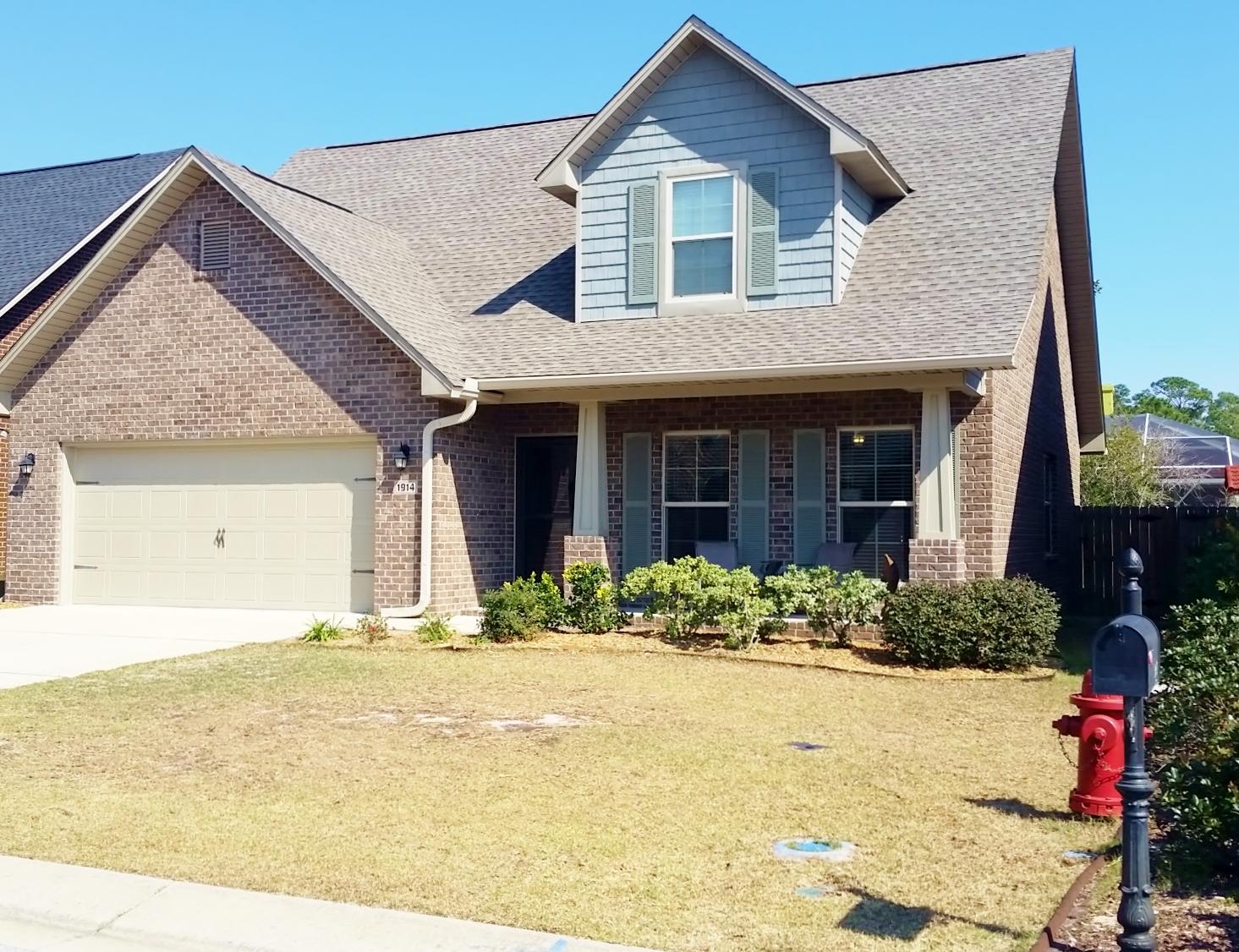 SOUNDSIDE MOORINGS - Residential