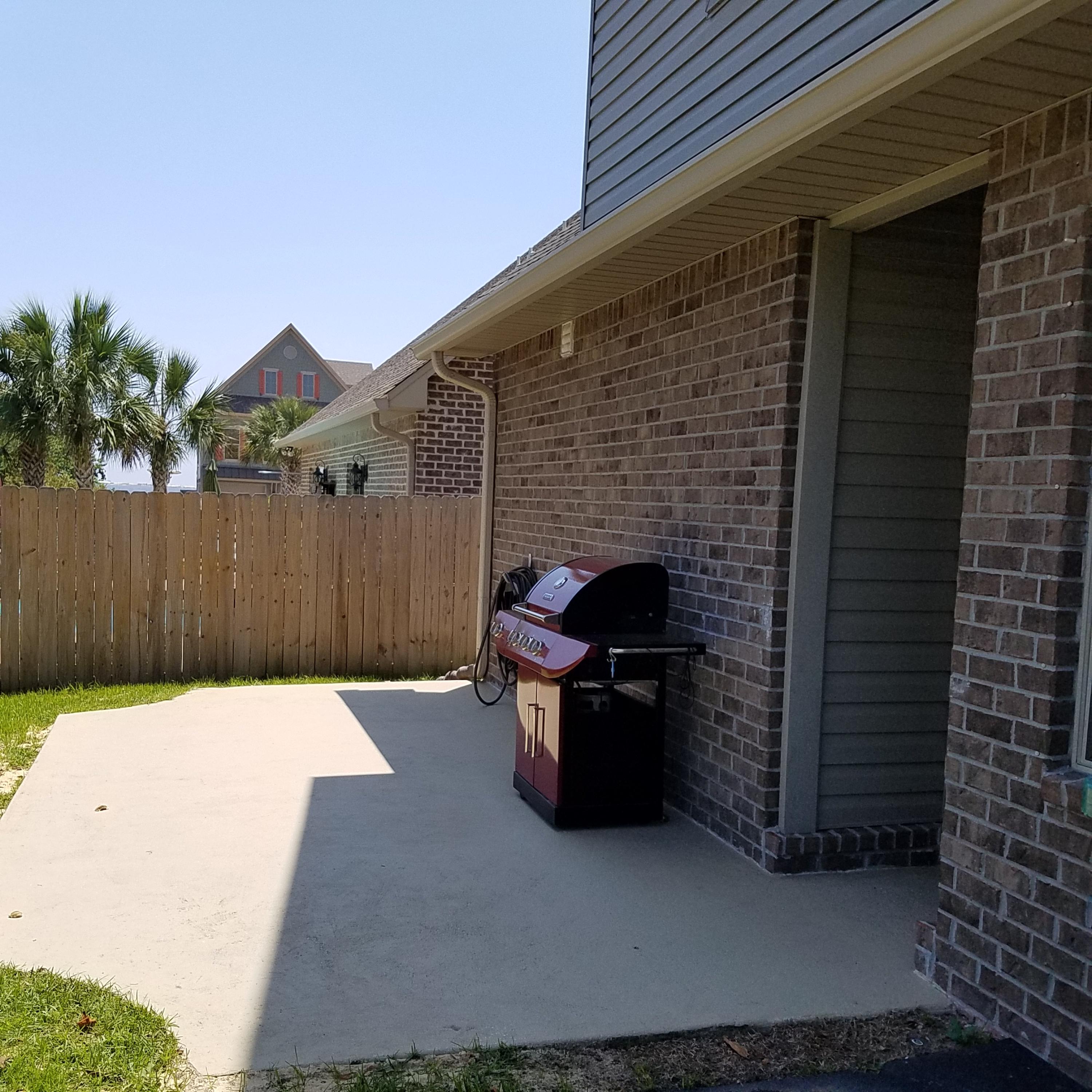 SOUNDSIDE MOORINGS - Residential