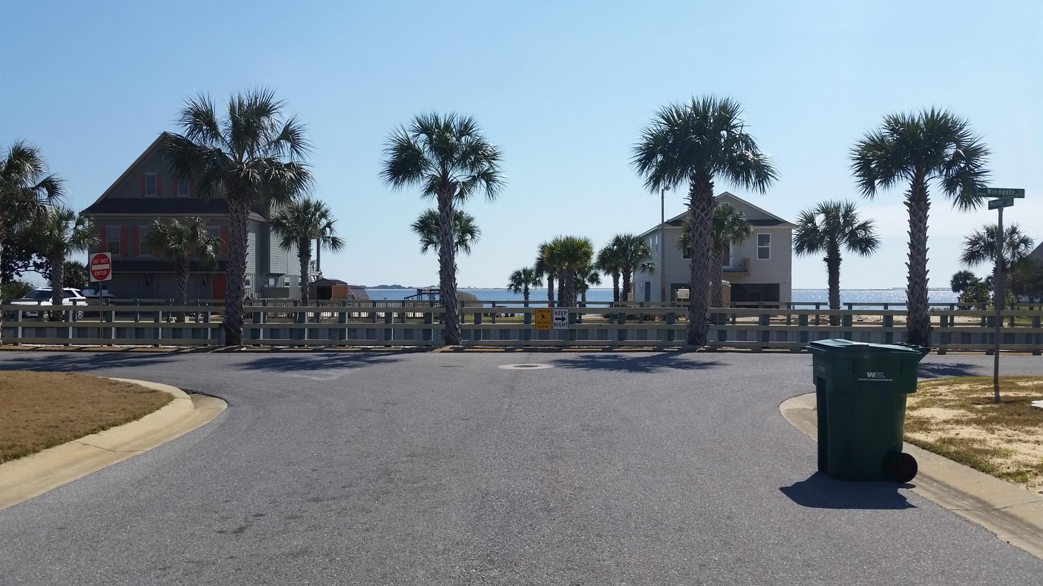 SOUNDSIDE MOORINGS - Residential