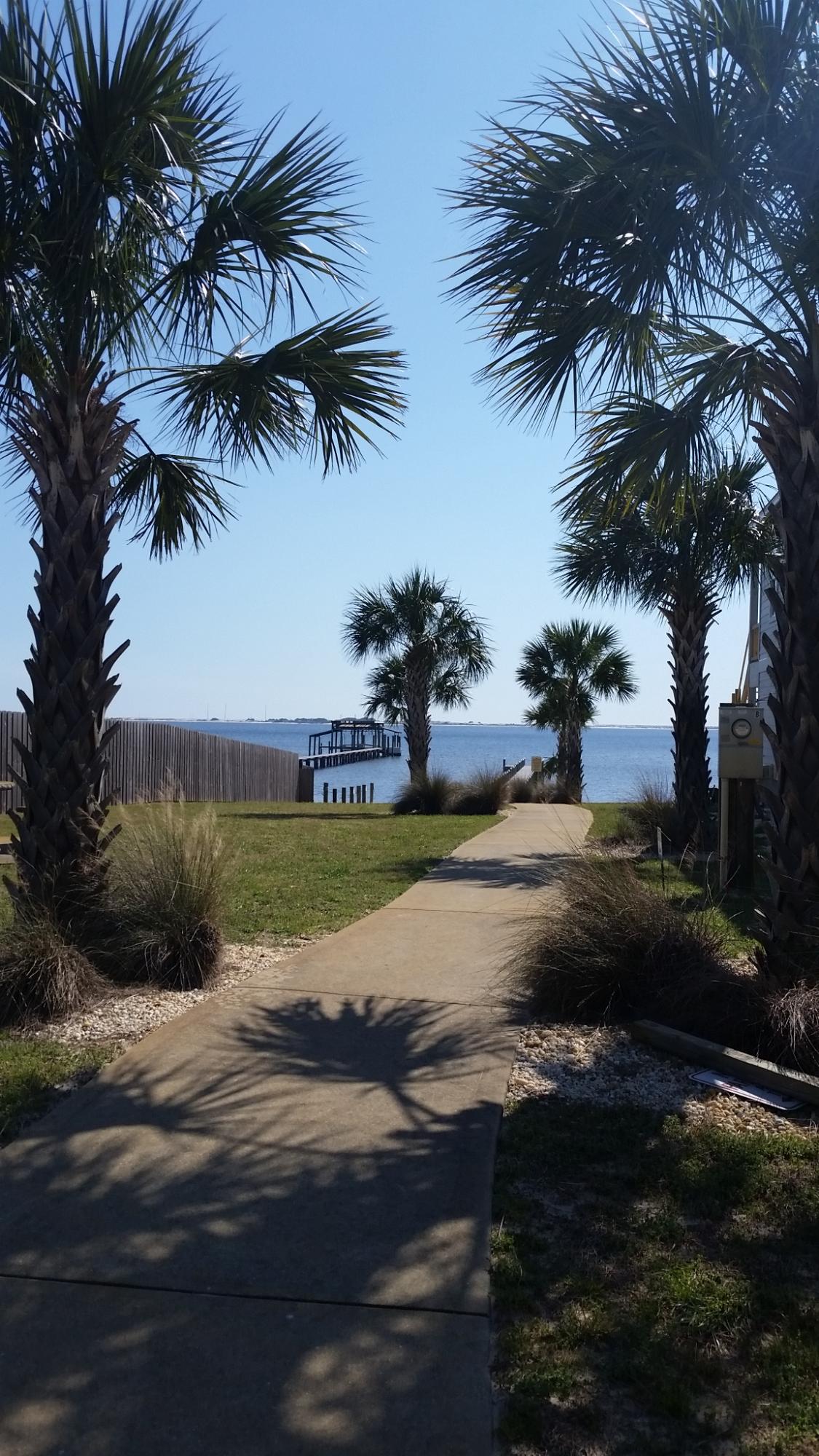 SOUNDSIDE MOORINGS - Residential