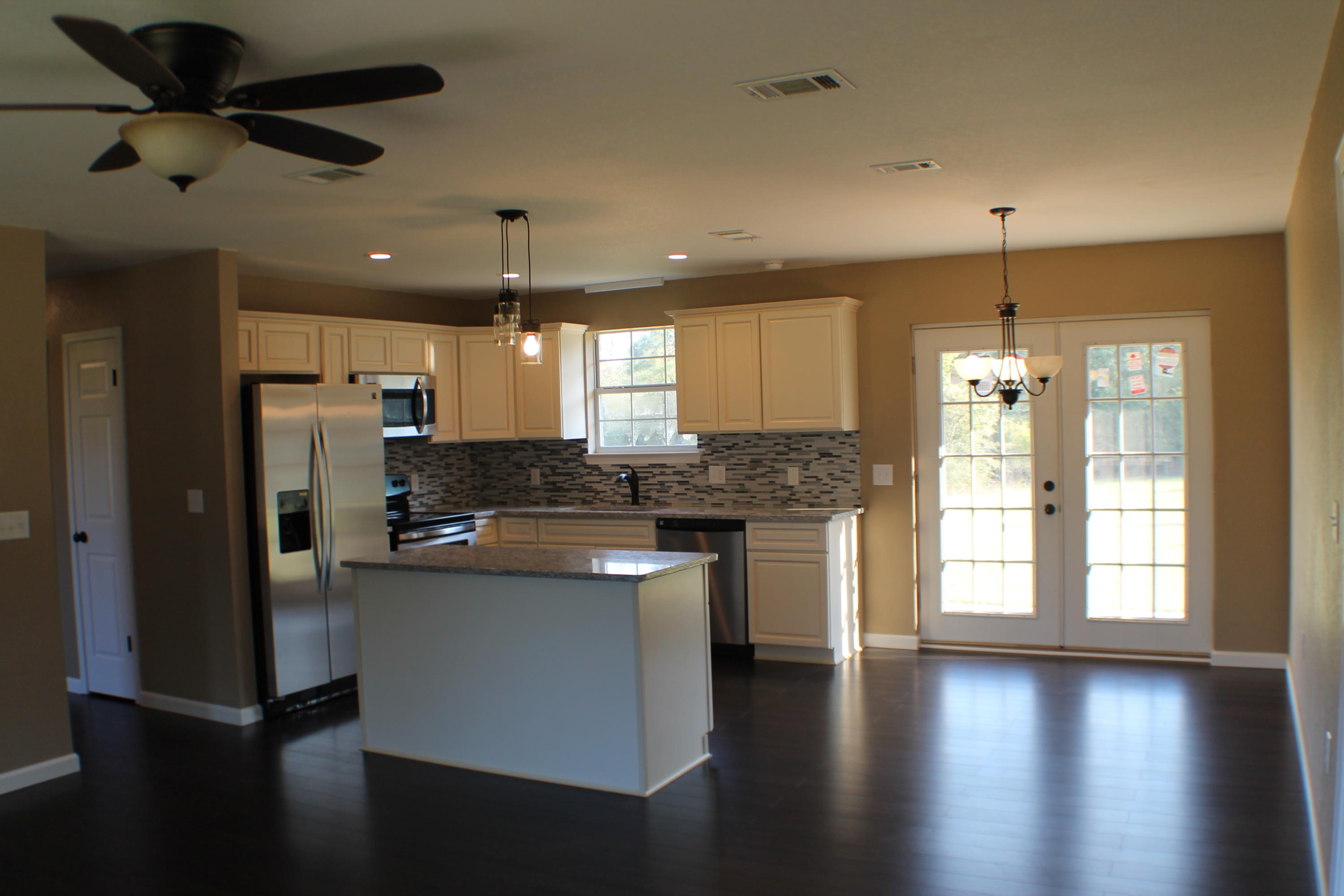 RURAL CRESTVIEW - Residential