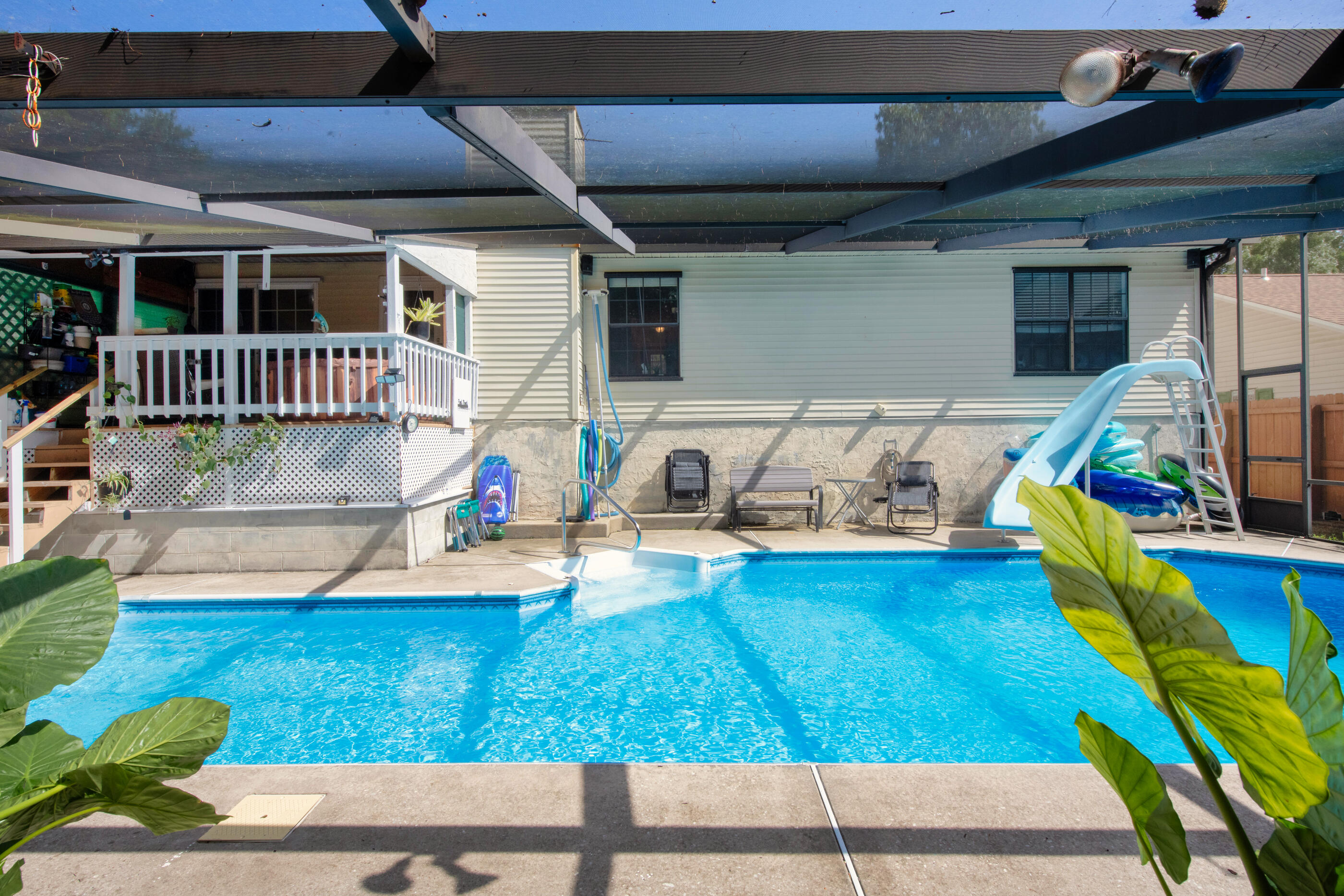 CREEKSIDE 4 - Residential