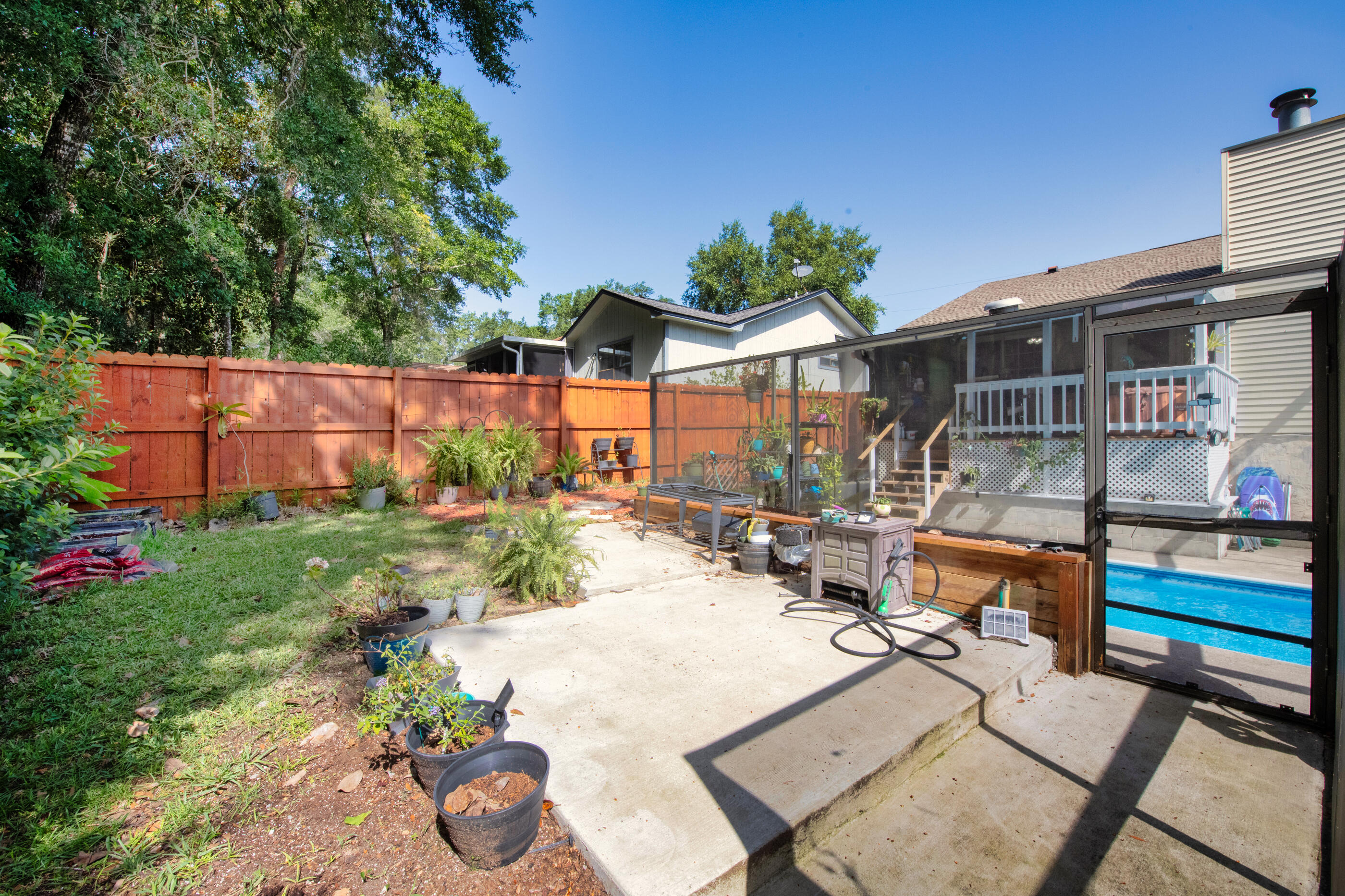 CREEKSIDE 4 - Residential