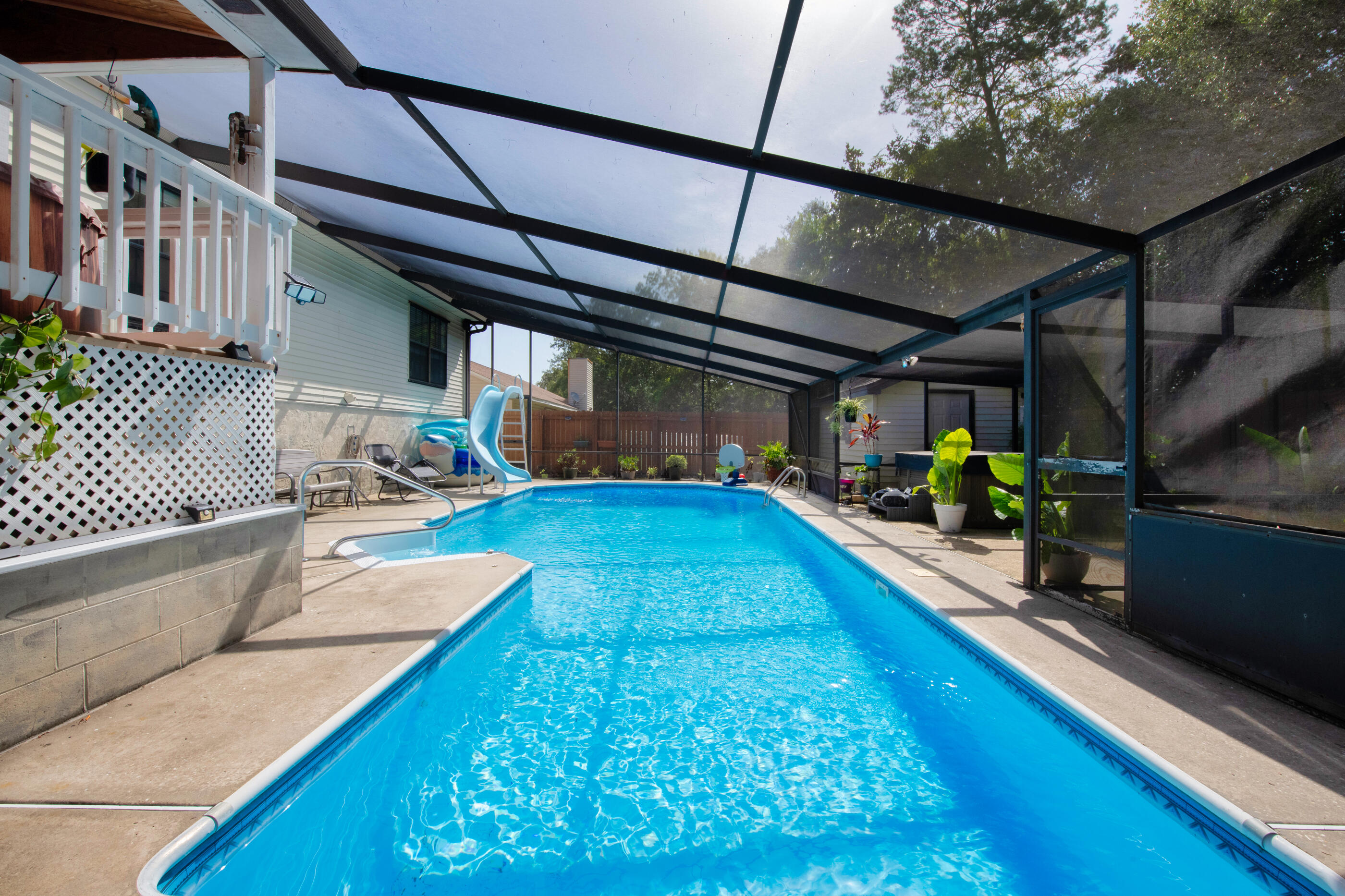 CREEKSIDE 4 - Residential