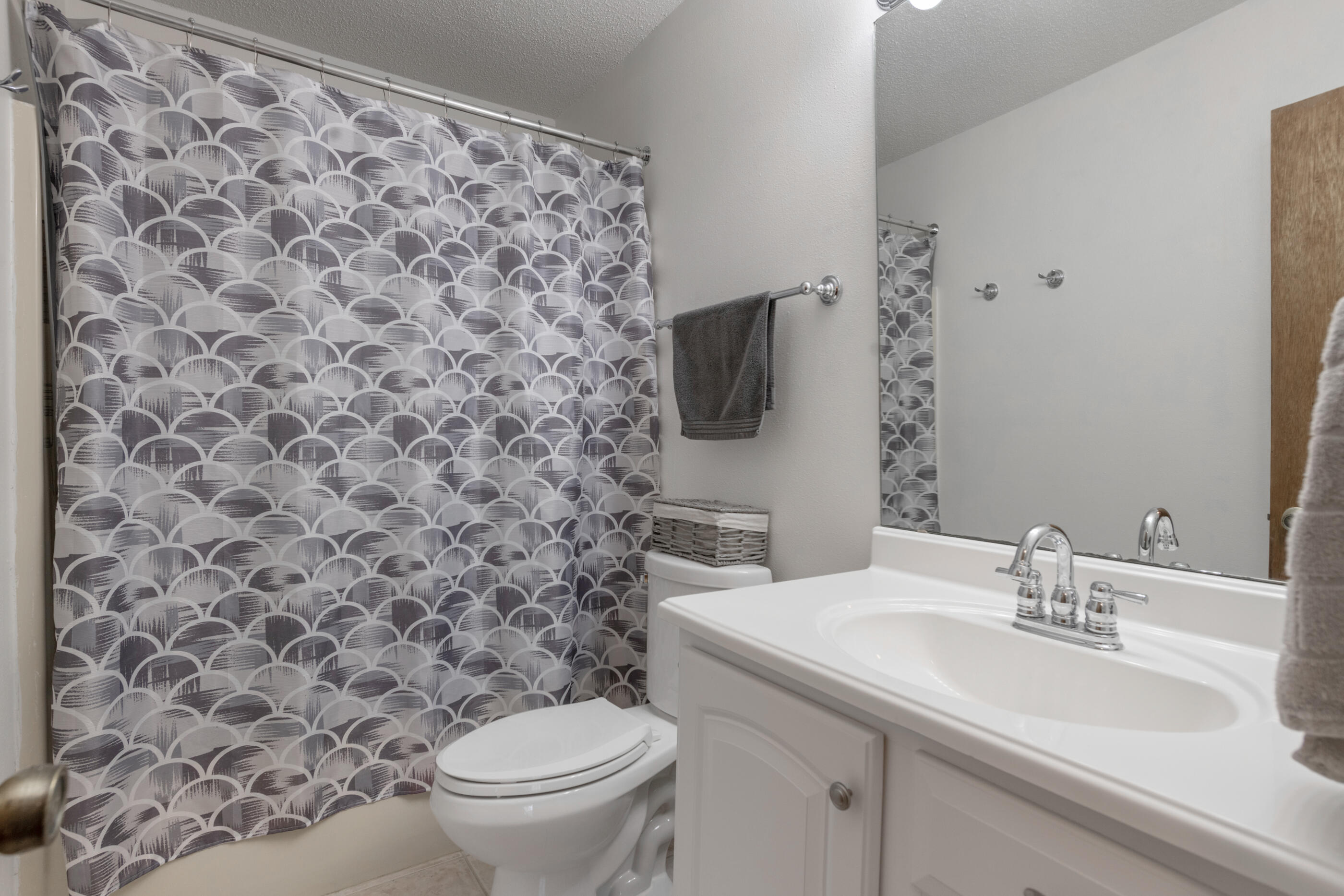 CREEKSIDE 4 - Residential