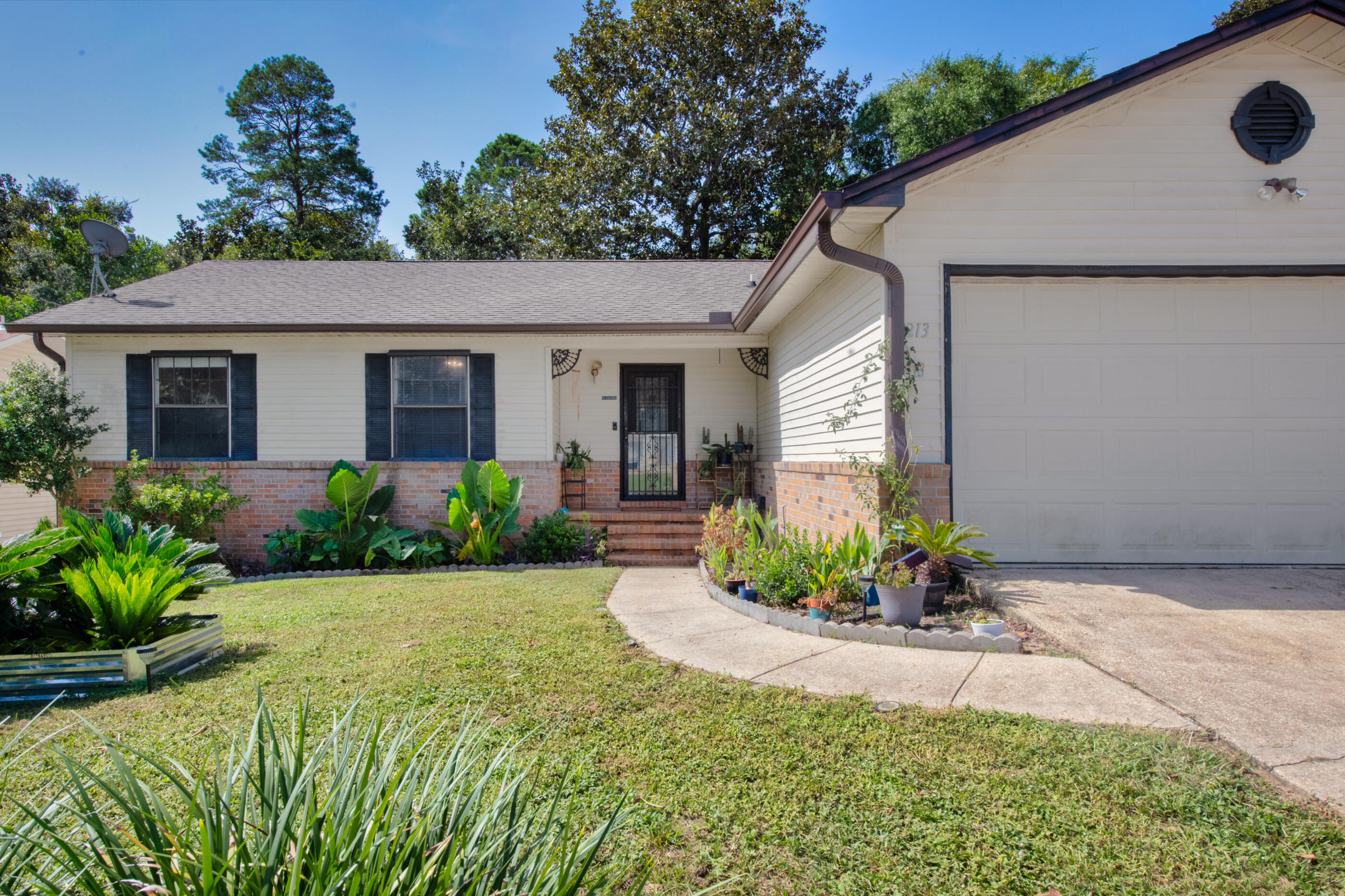 CREEKSIDE 4 - Residential