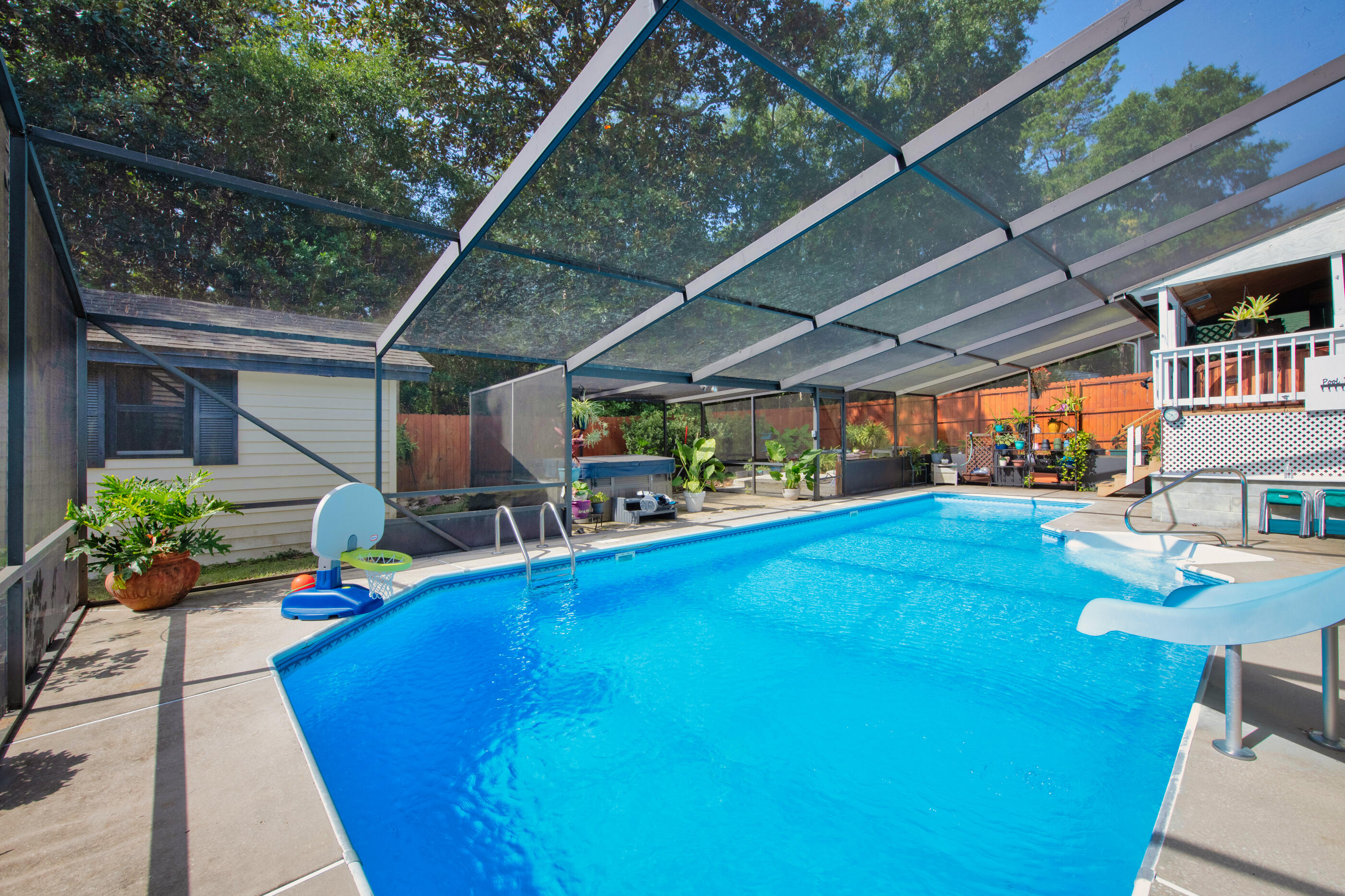 CREEKSIDE 4 - Residential