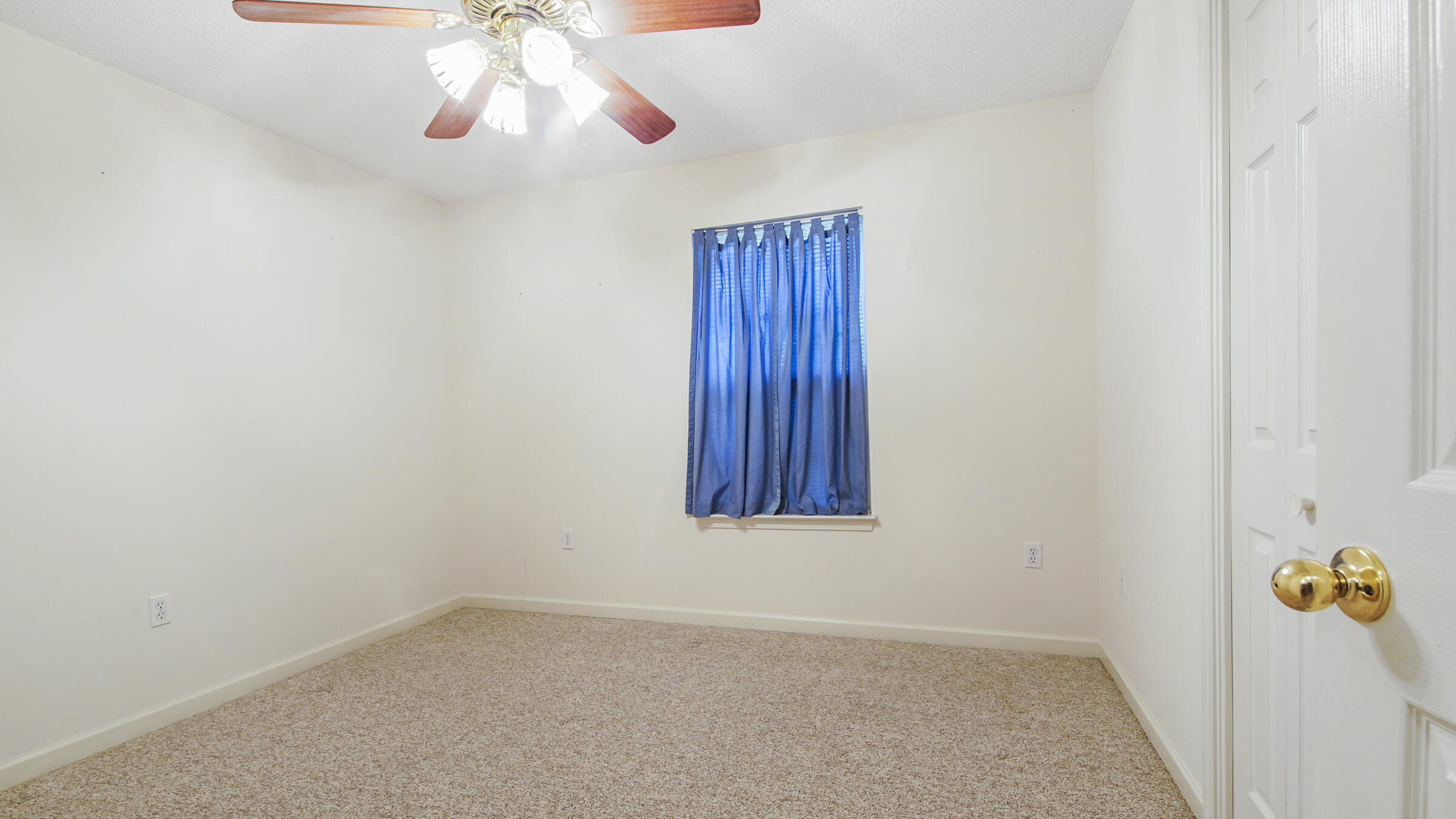 OAKWOOD HILLS UNIT 1 - Residential