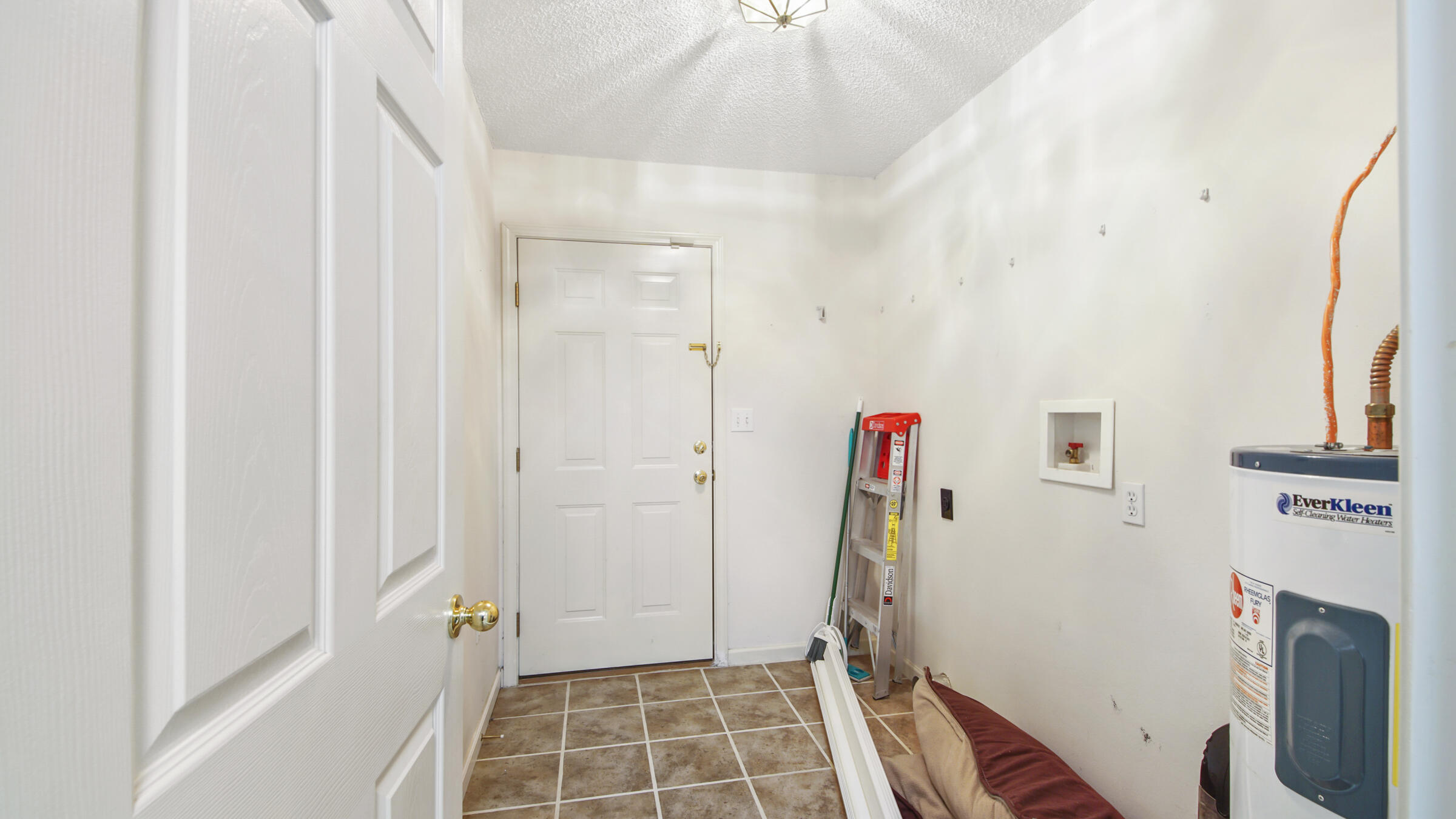 OAKWOOD HILLS UNIT 1 - Residential