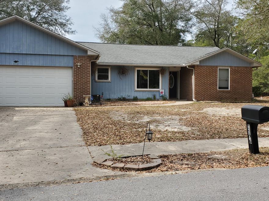 WOW! You will love this 3/2 home, set on over 1/3 acre, and priced below $350K! The highly sought-after location is within close proximity to schools, churches, restaurants and grocery stores. The primary suite is an owner's retreat. The living room boasts a gas fireplace and vaulted, beamed ceiling. And the kitchen has granite countertops. But don't stop there -- enter the backyard where the current owner has set up an outdoor theater! This is a great home awaiting its next owner...