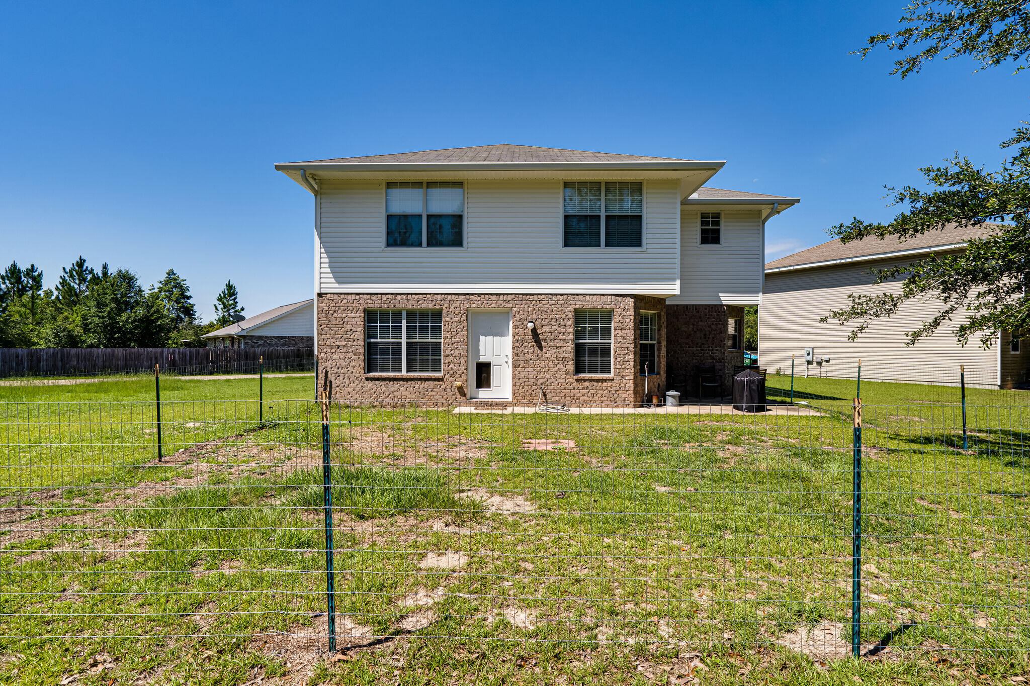 IRON GATE - Residential Lease