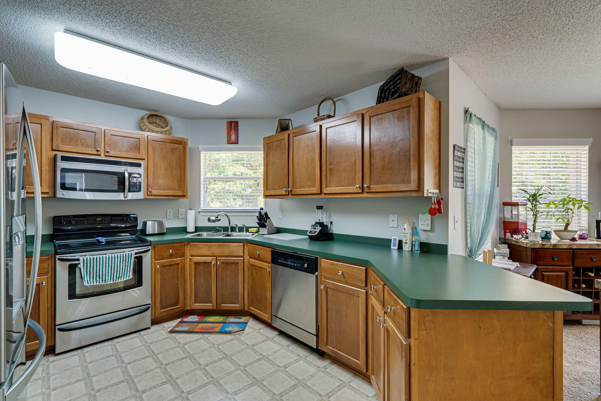 IRON GATE - Residential Lease