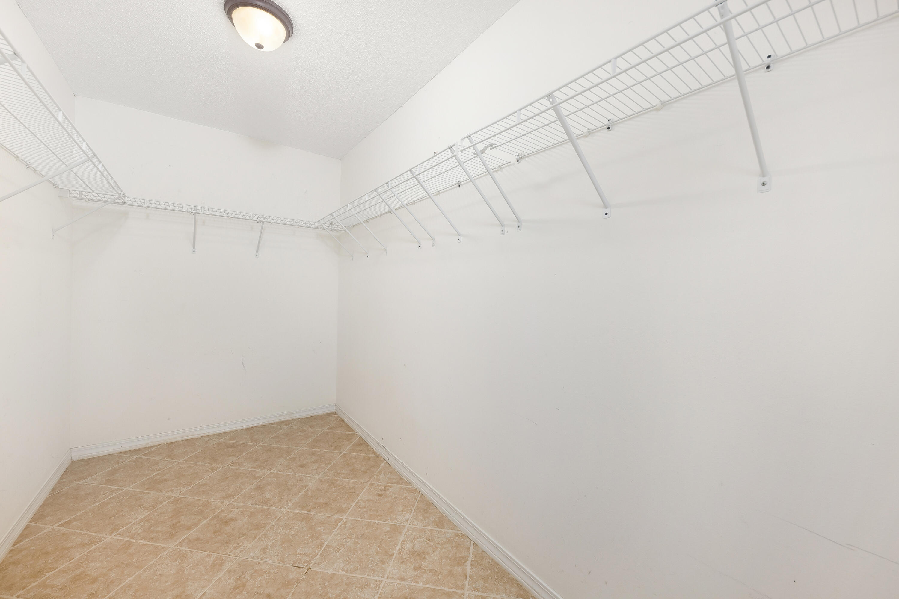 SHADOW OAK S/D - Residential