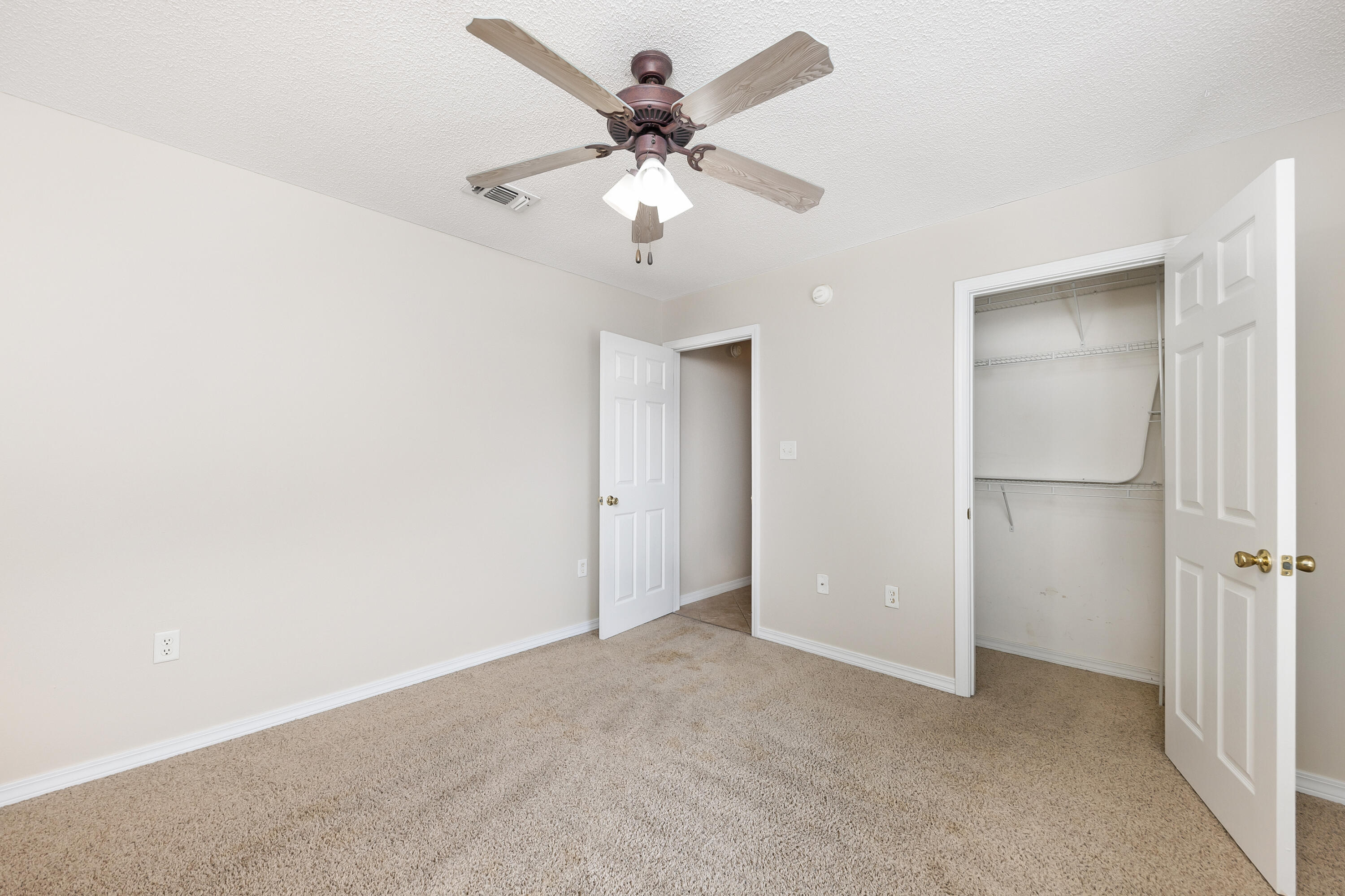 SHADOW OAK S/D - Residential