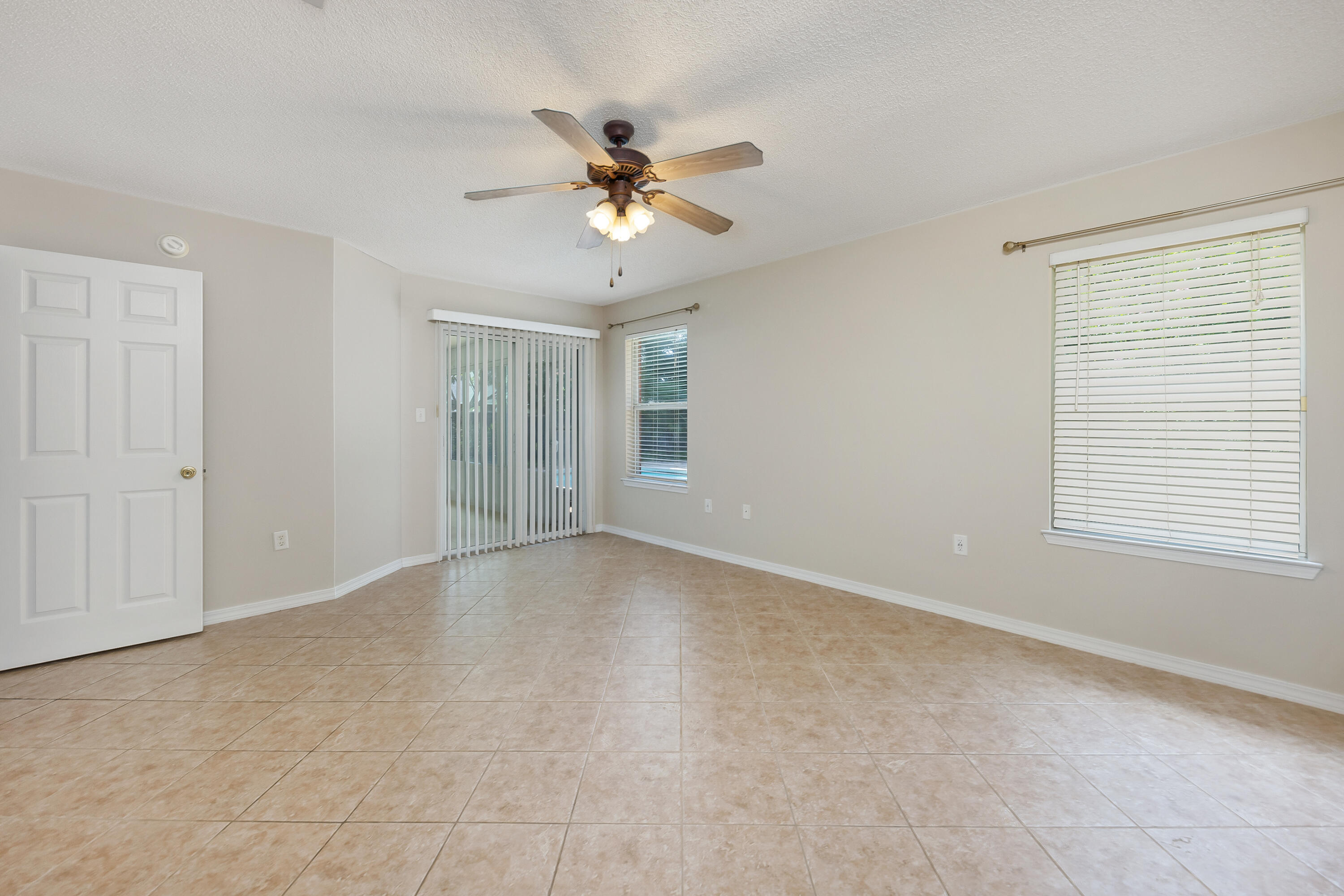 SHADOW OAK S/D - Residential