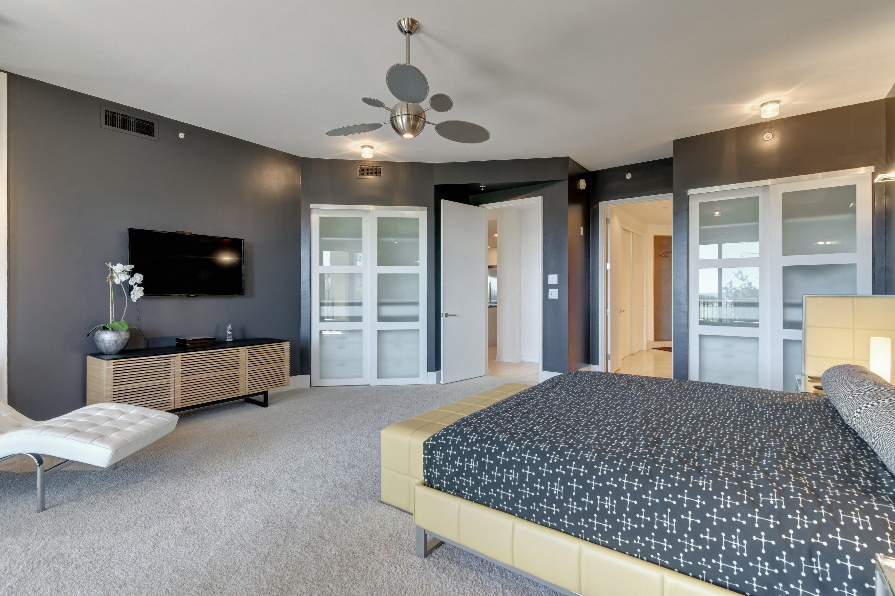 SANCTUARY BY THE SEA - Residential