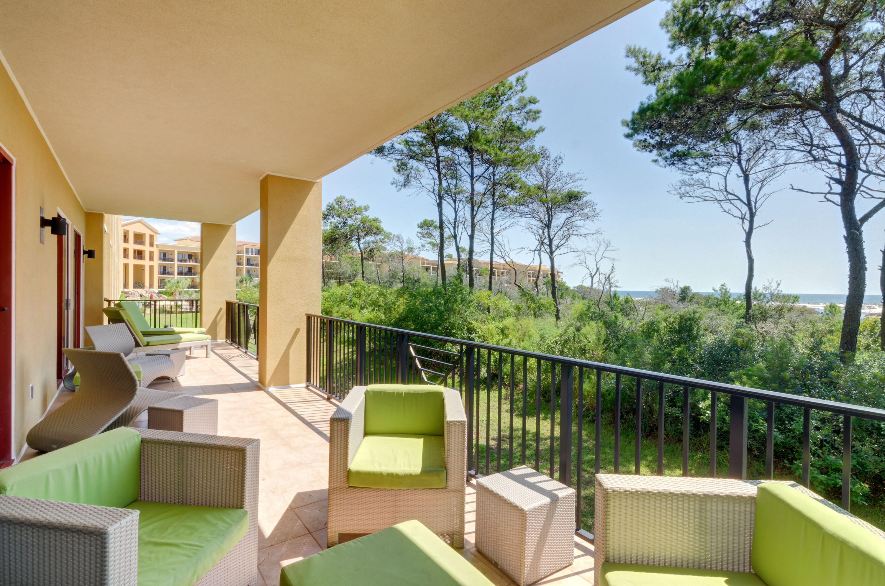 SANCTUARY BY THE SEA - Residential