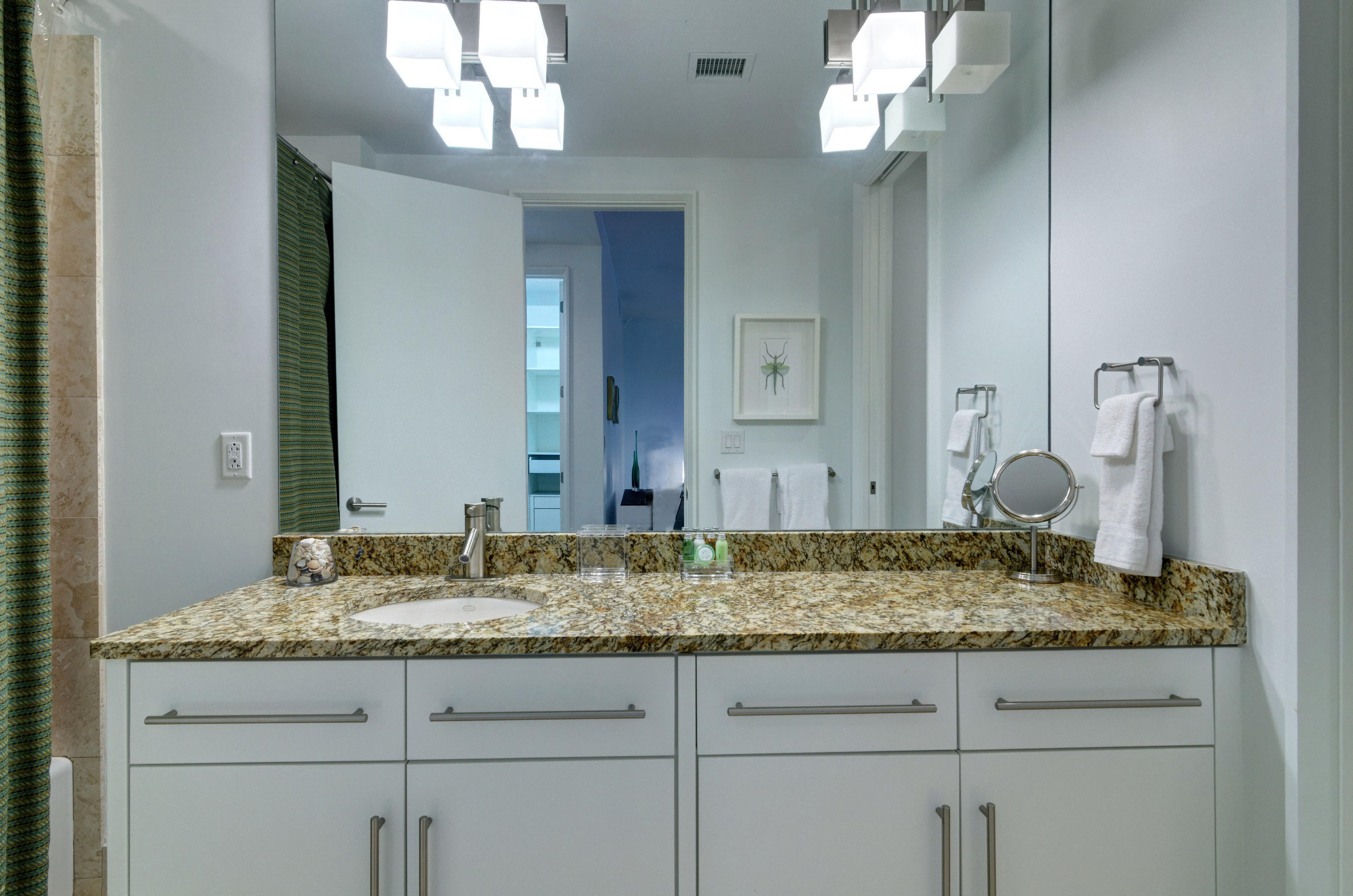 SANCTUARY BY THE SEA - Residential