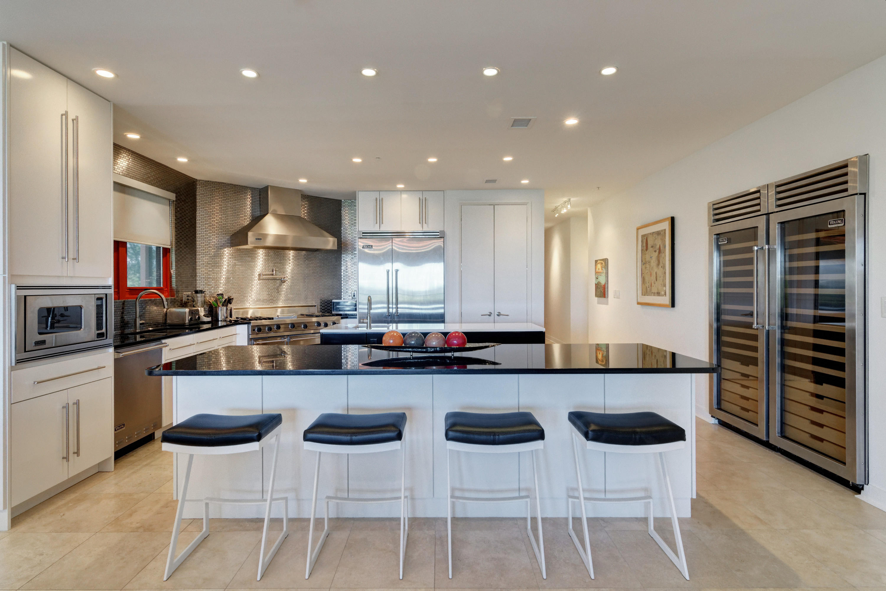 SANCTUARY BY THE SEA - Residential