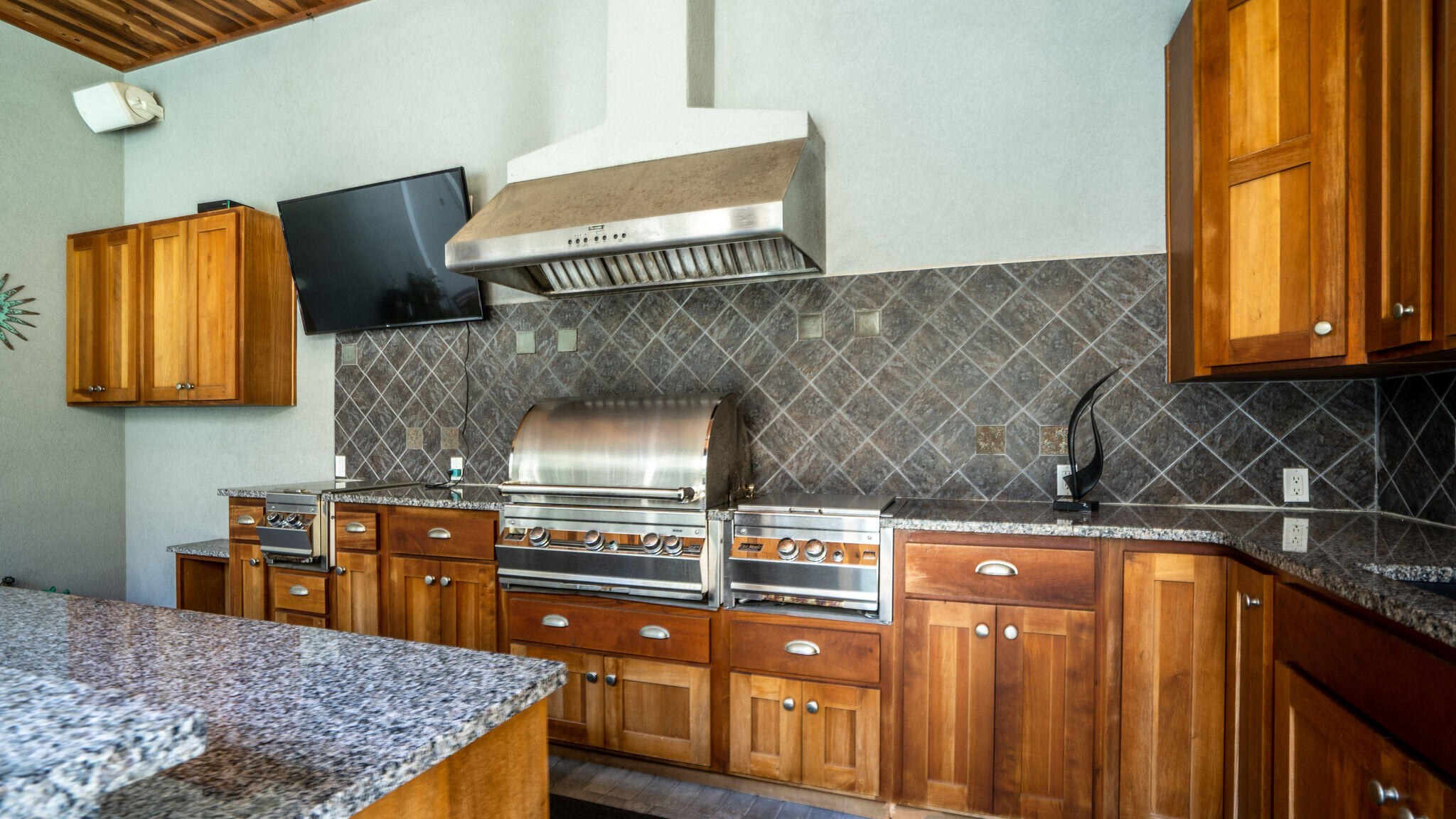 BURNT PINE - Residential