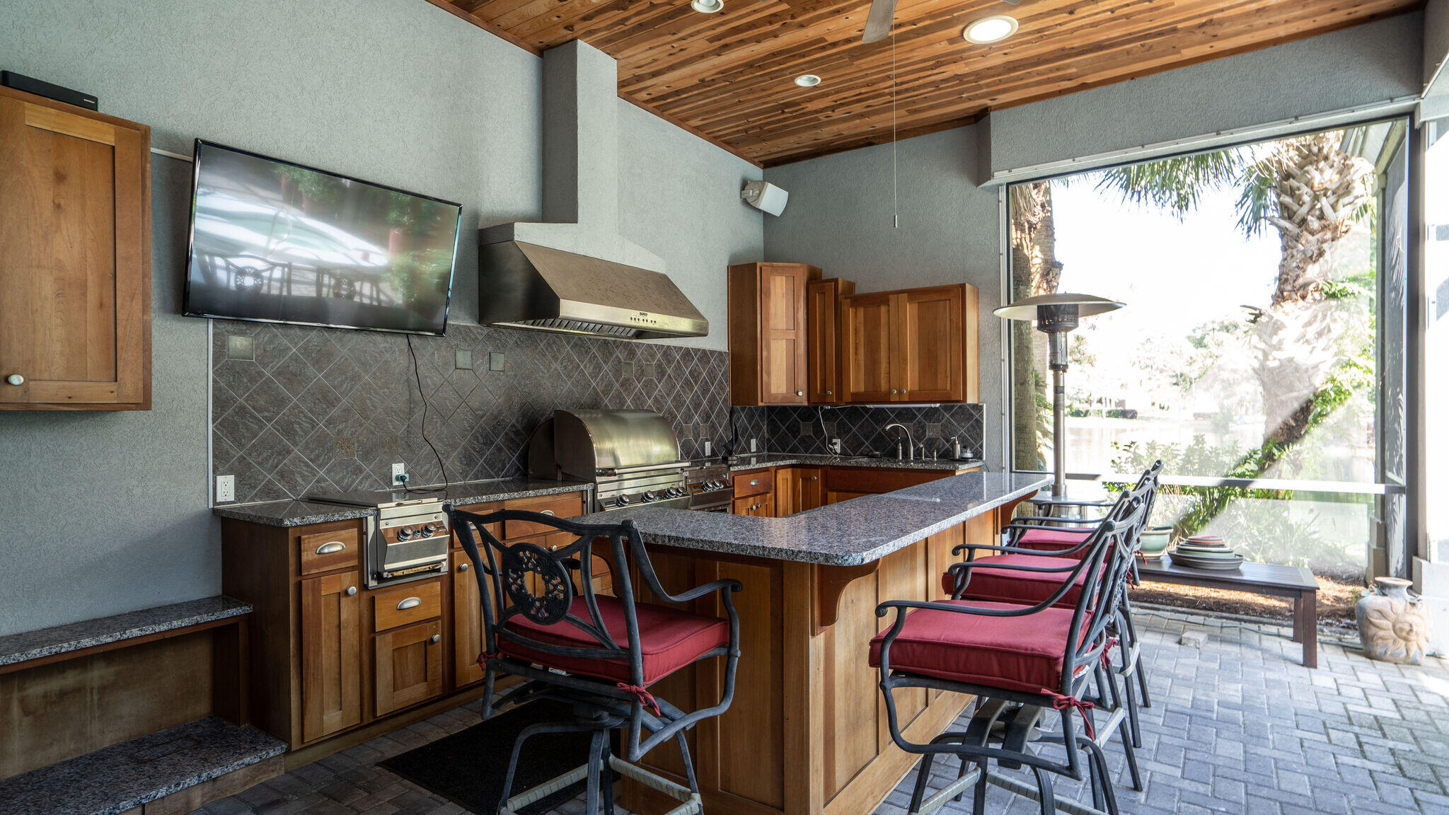 BURNT PINE - Residential