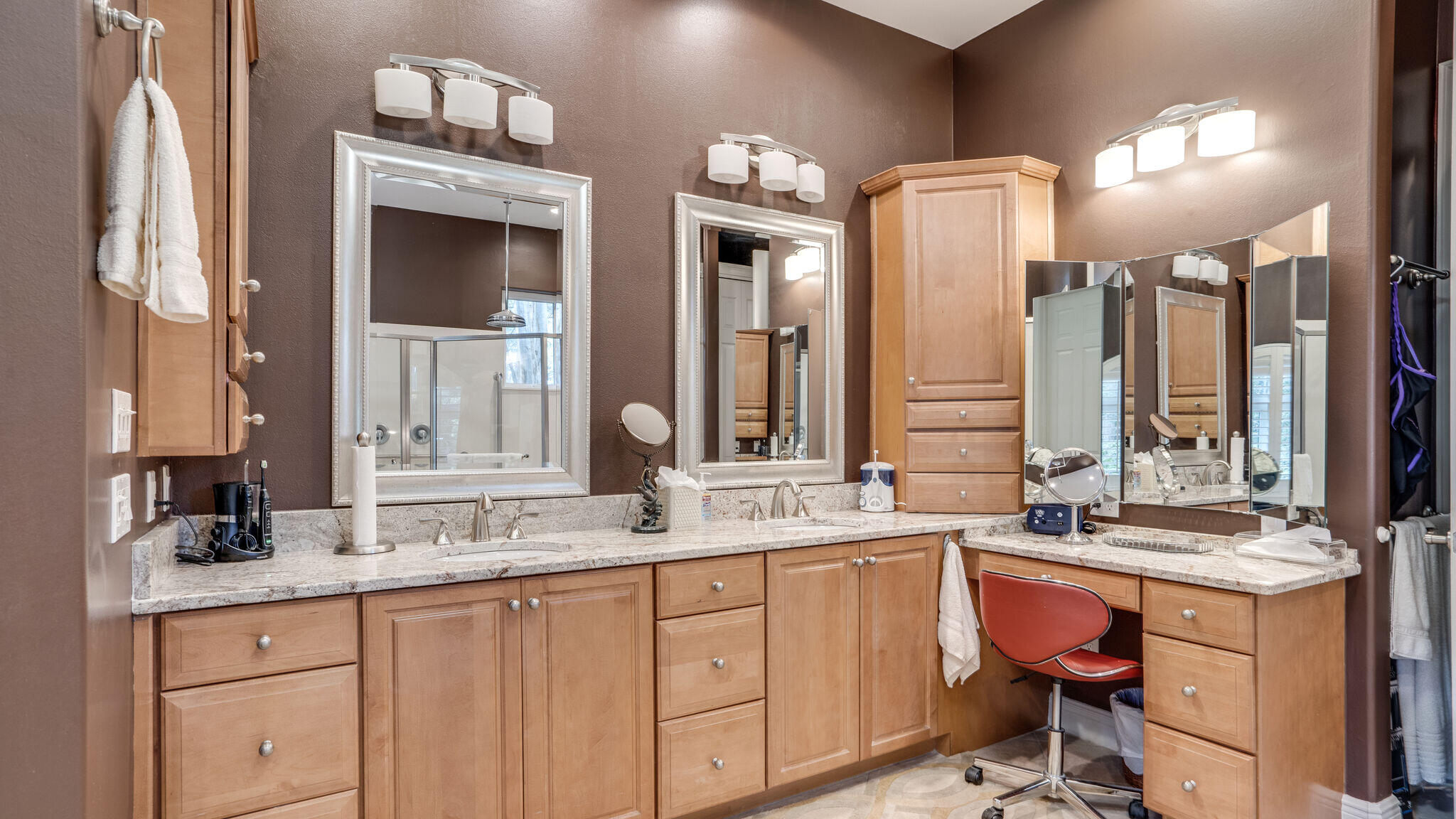 BURNT PINE - Residential