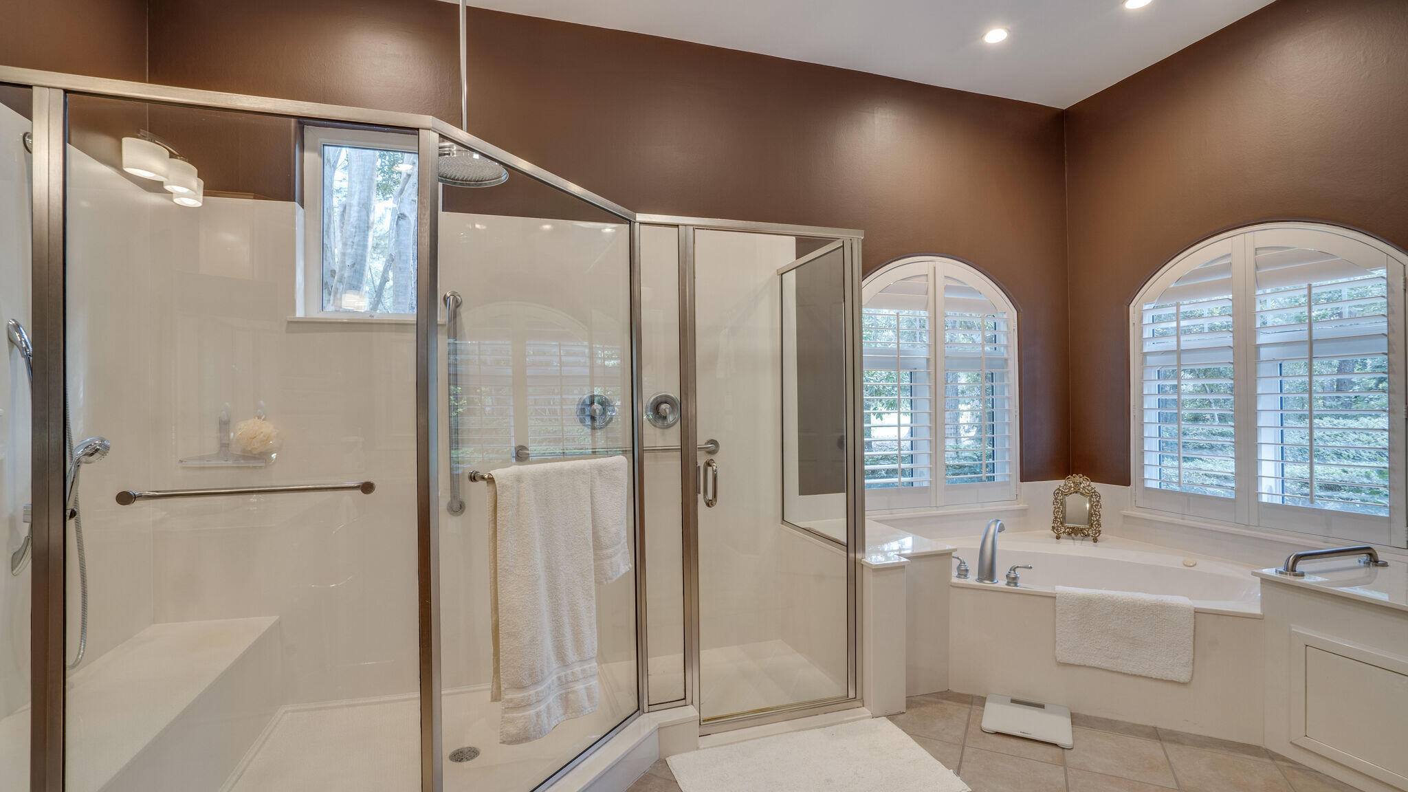 BURNT PINE - Residential