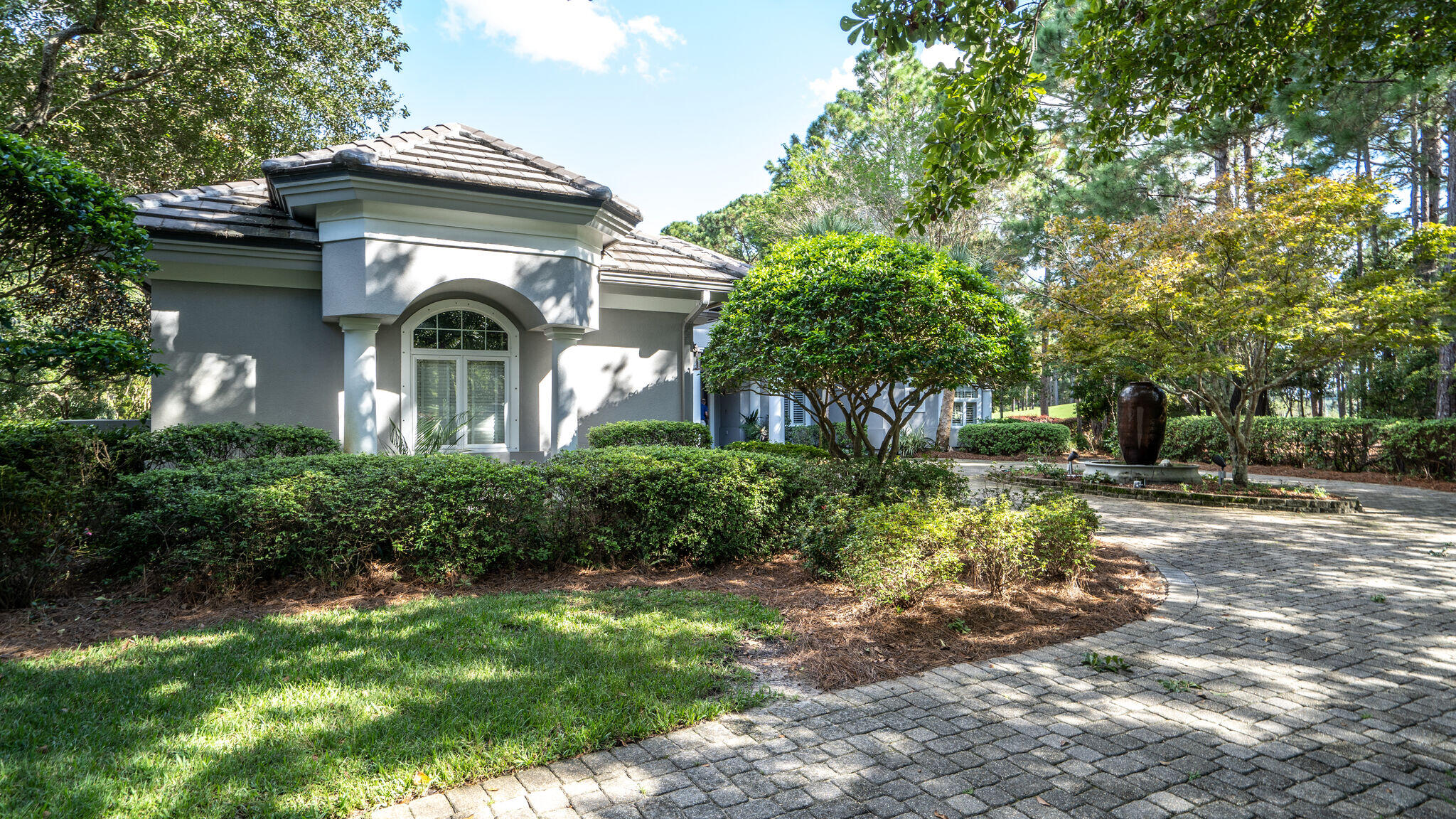 BURNT PINE - Residential